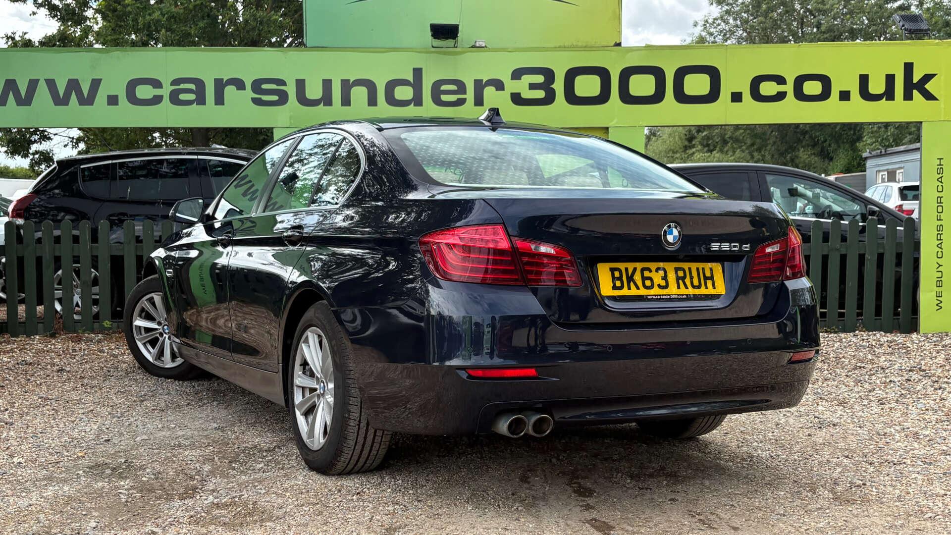 BMW 5 Series view 4