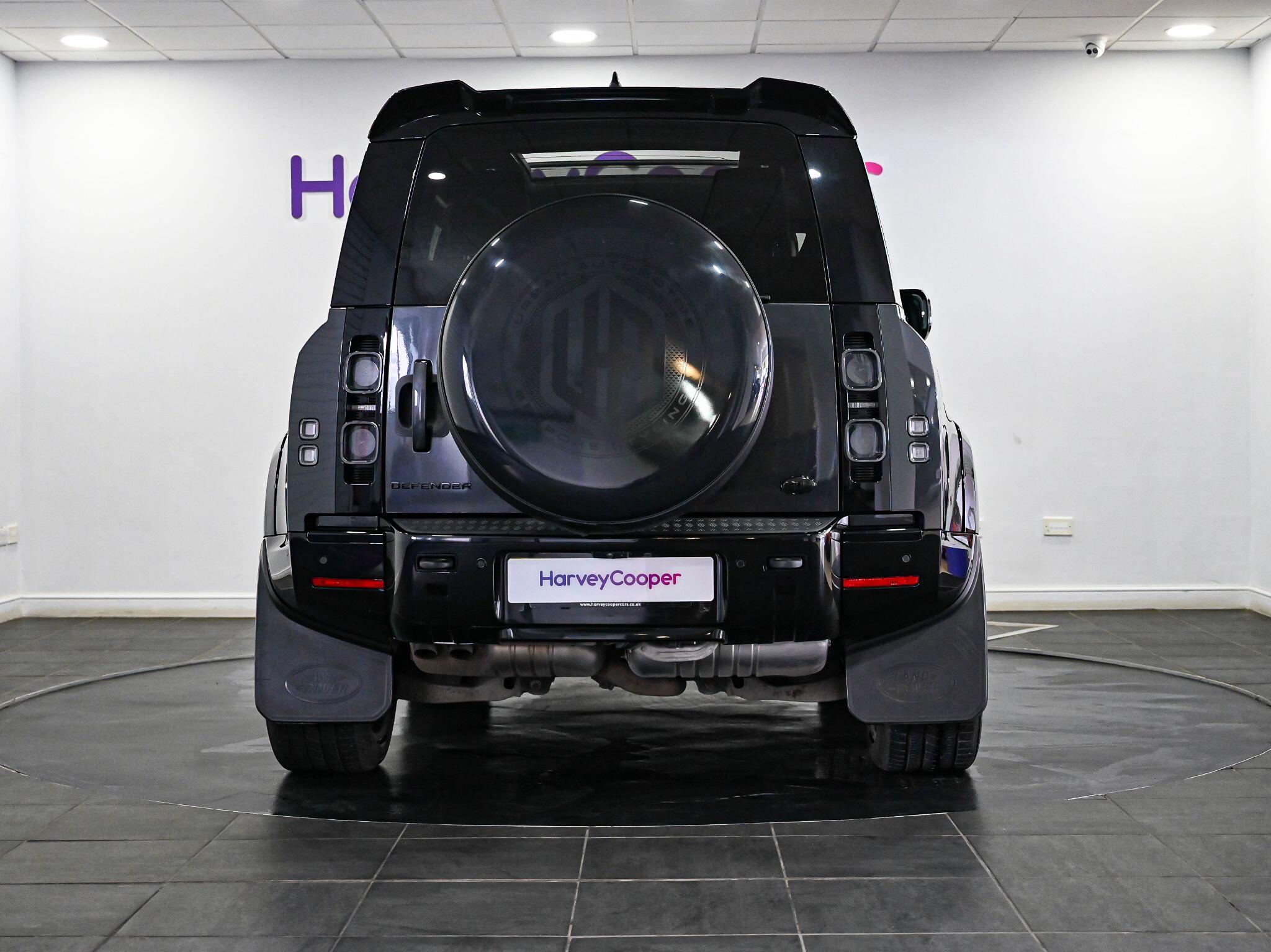 Land Rover Defender view 5