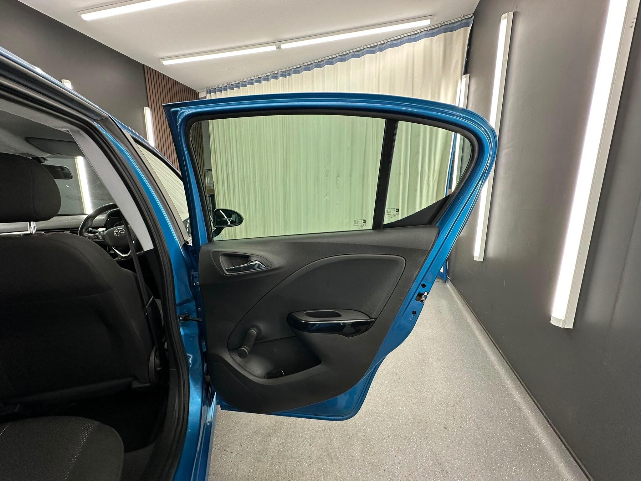 Vauxhall Corsa view 12