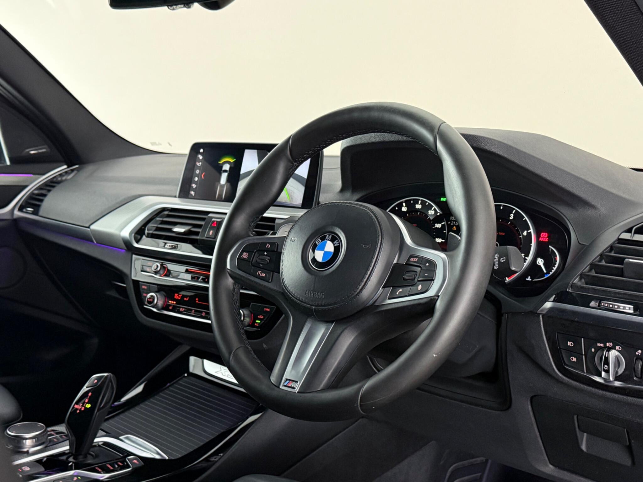 BMW X3 view 3