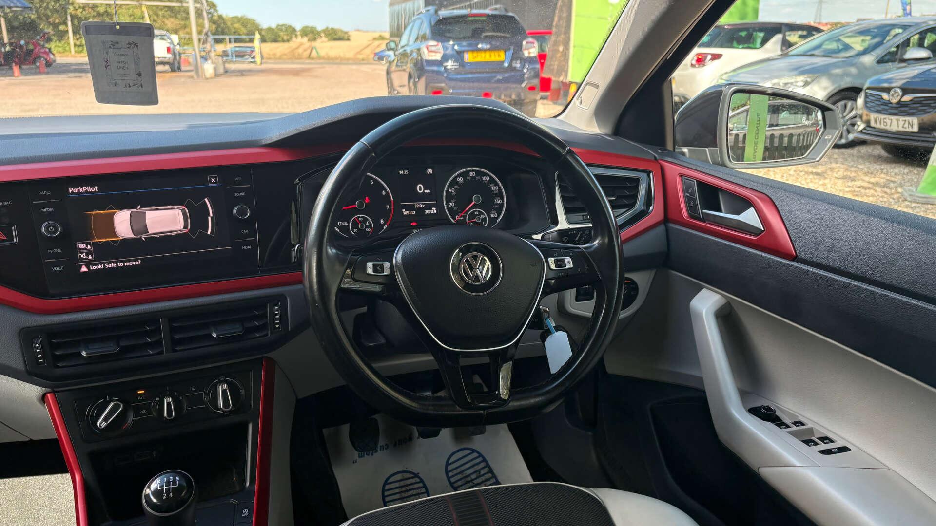 Volkswagen Polo view 16