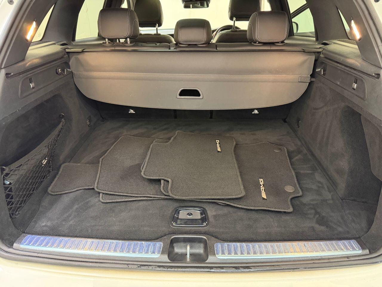 Mercedes-Benz GLC view 26