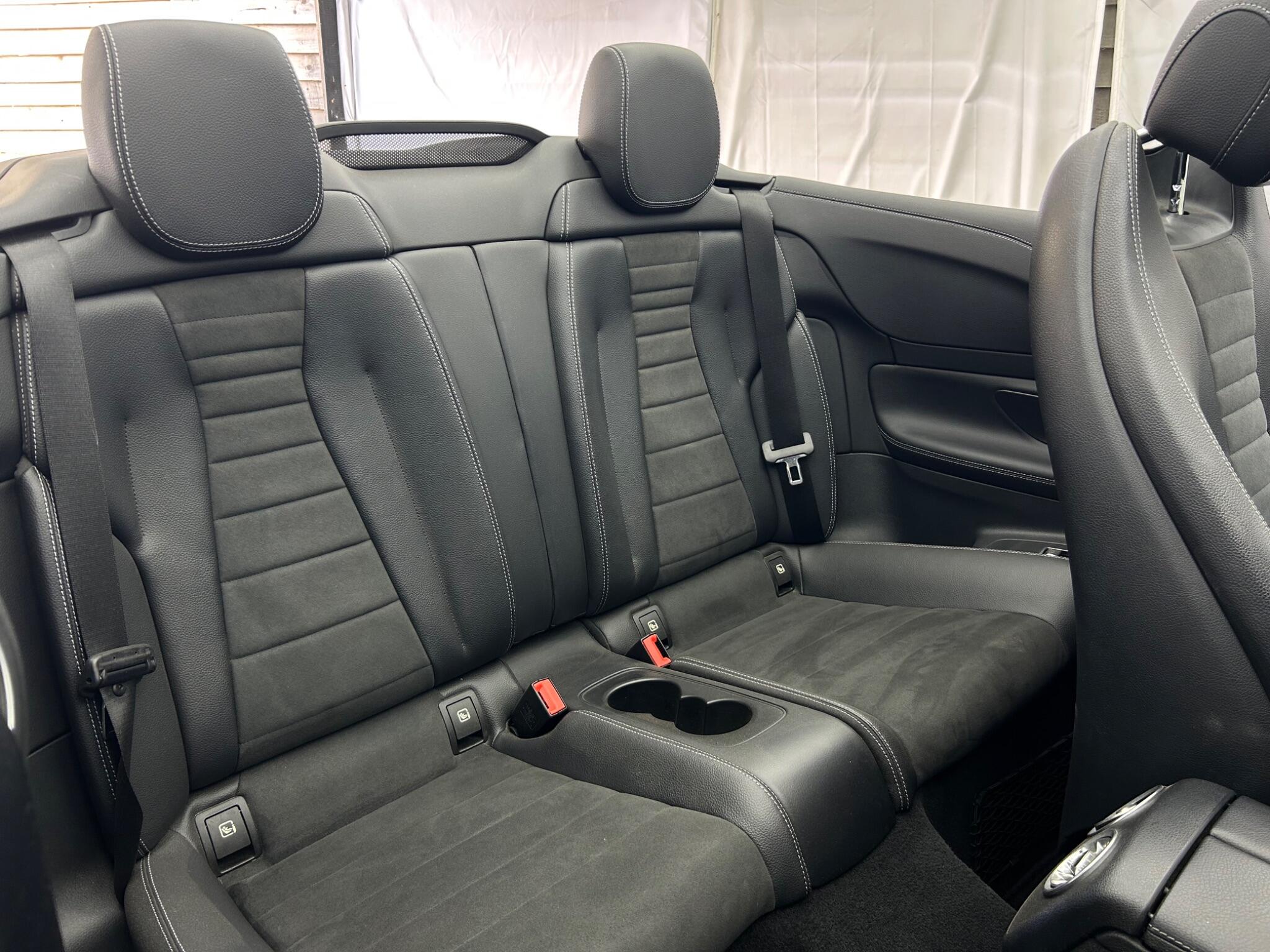 Mercedes-Benz E Class view 27