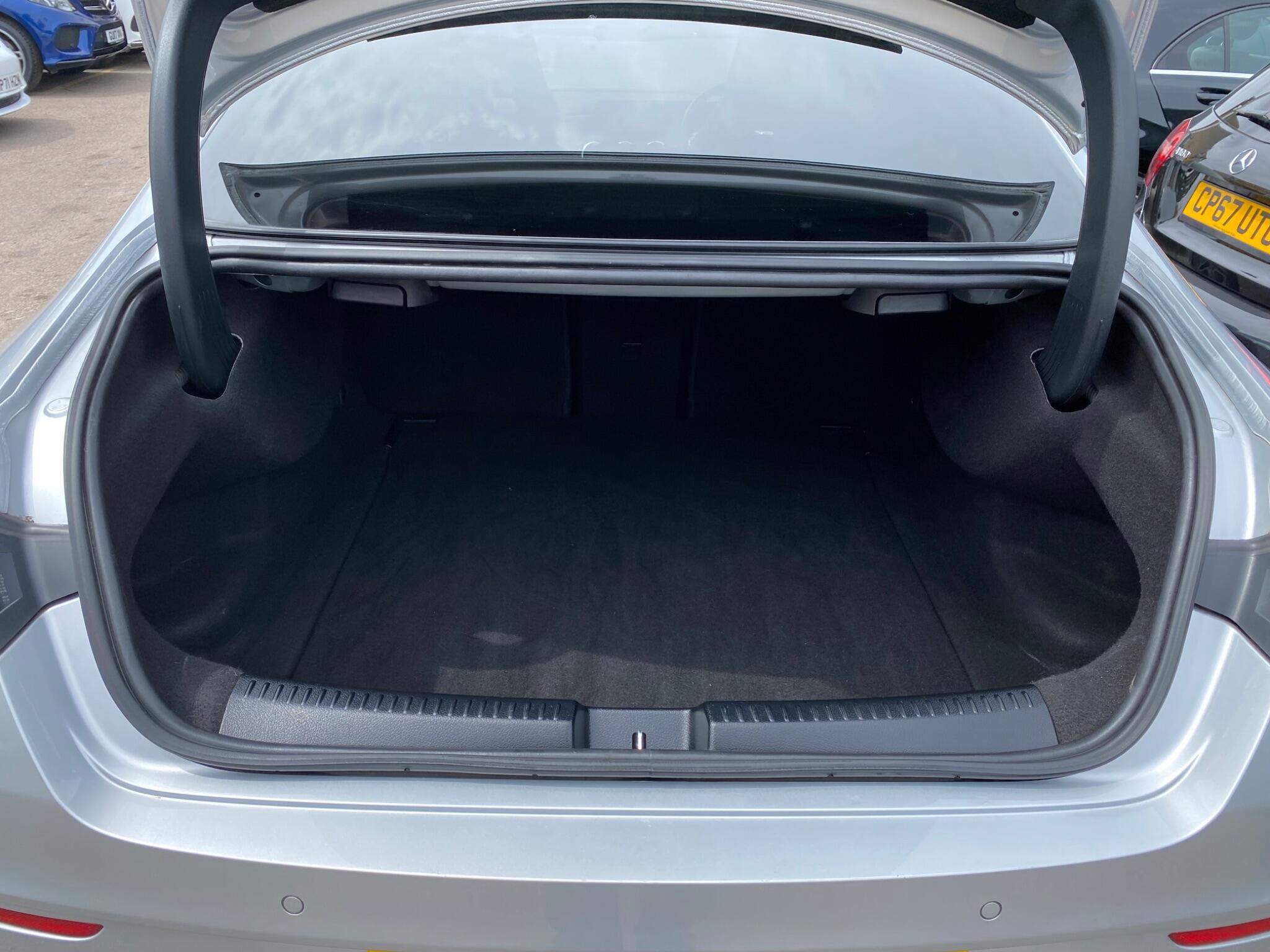 Mercedes-Benz Cla view 41