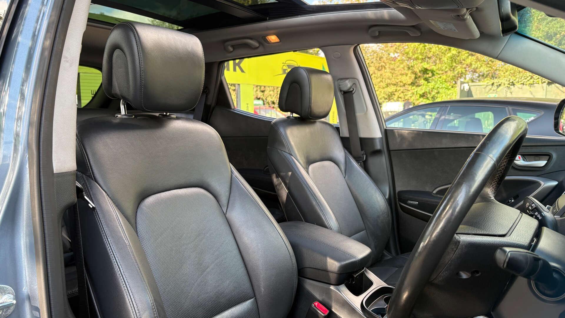Hyundai Santa Fe view 8