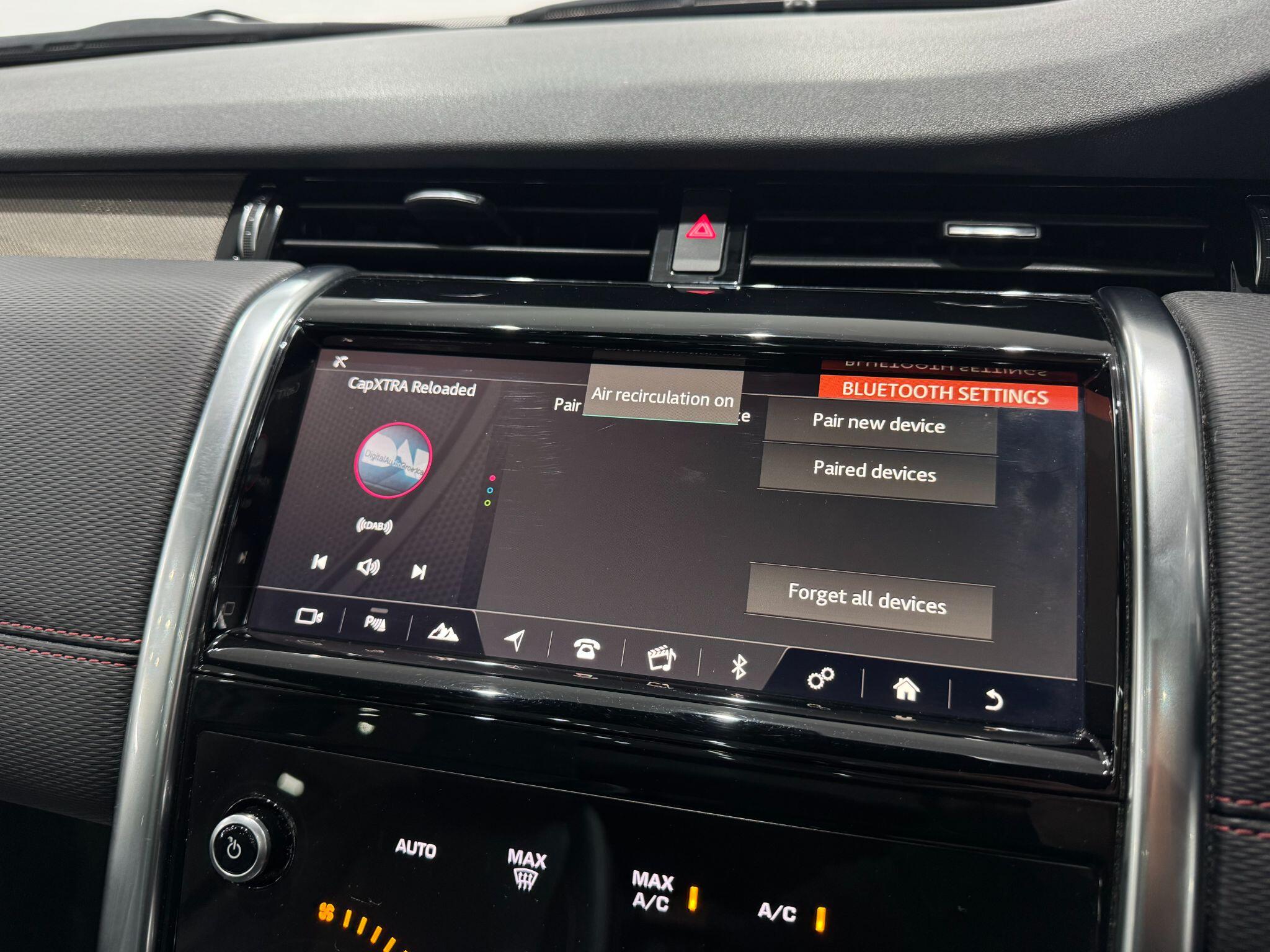 Land Rover Discovery Sport view 38