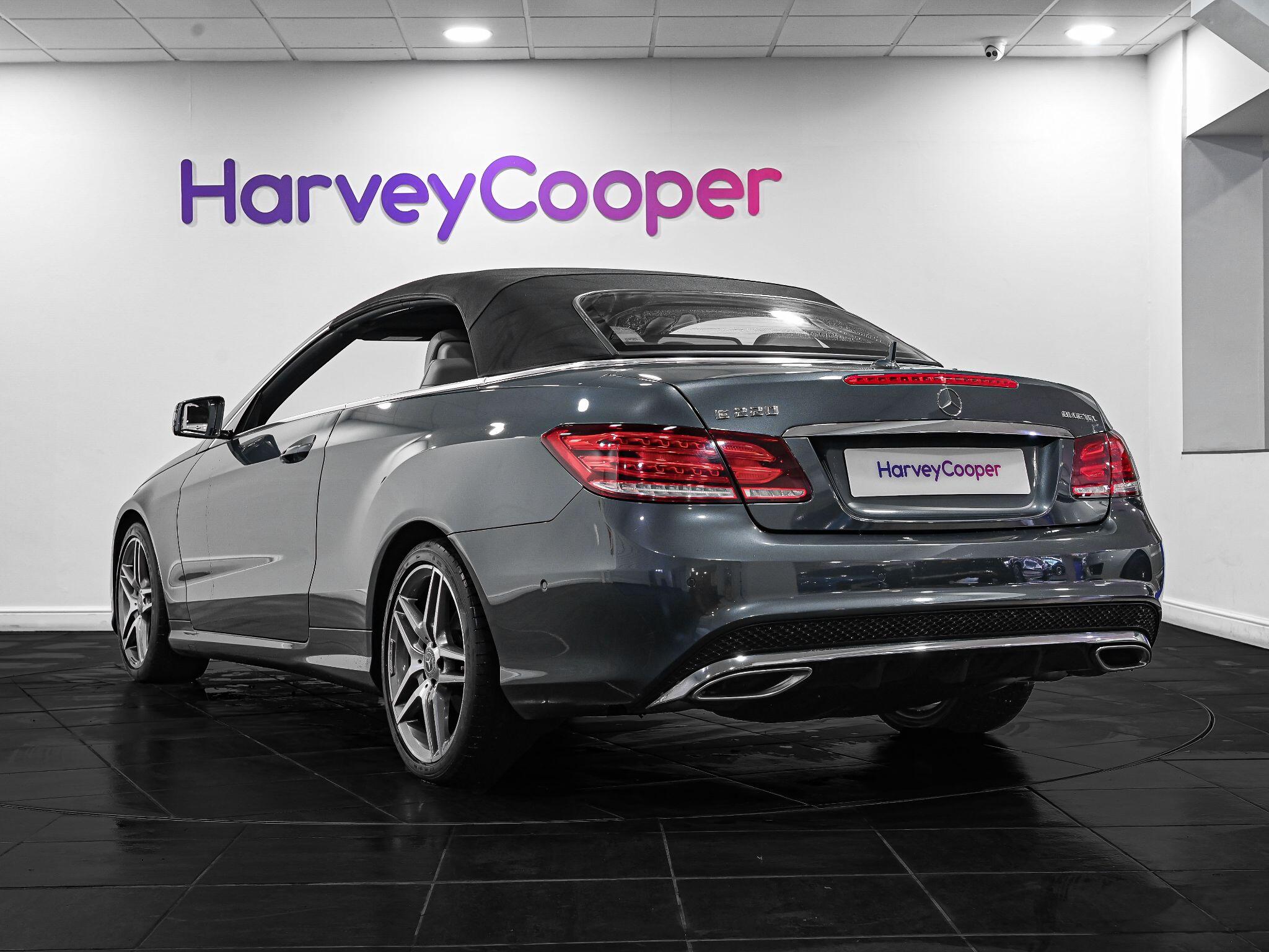 Mercedes-Benz E-Class view 17