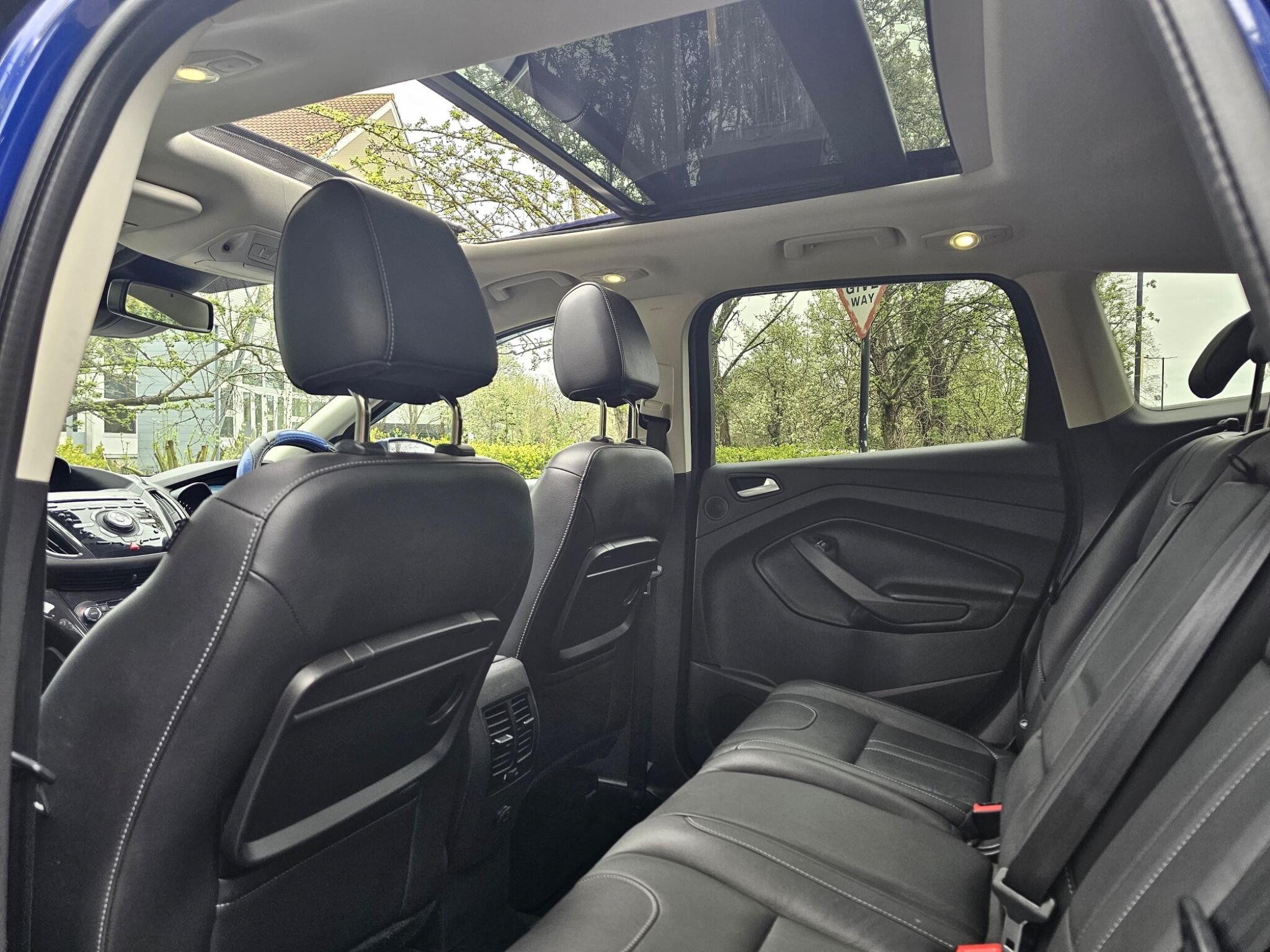 Ford Kuga view 12