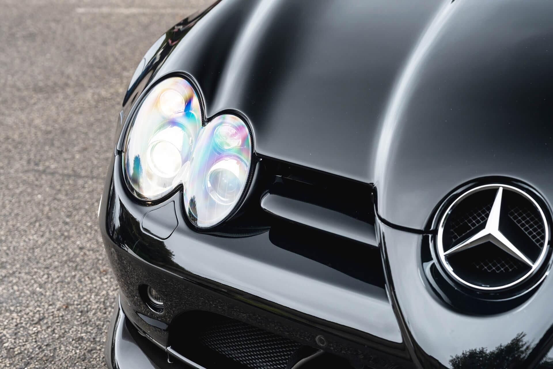 Mercedes-Benz SLR view 94