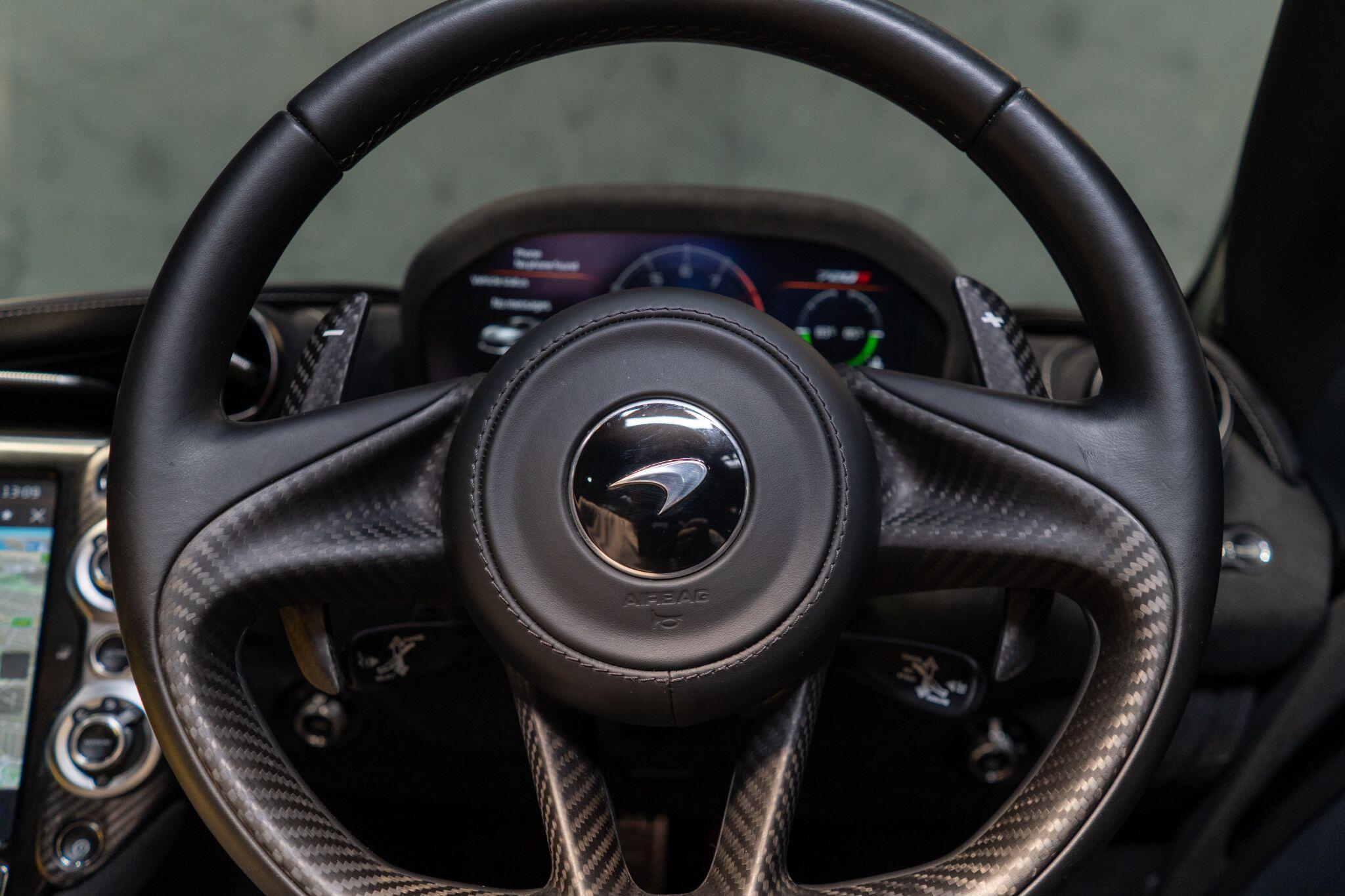 Mclaren 720s view 30