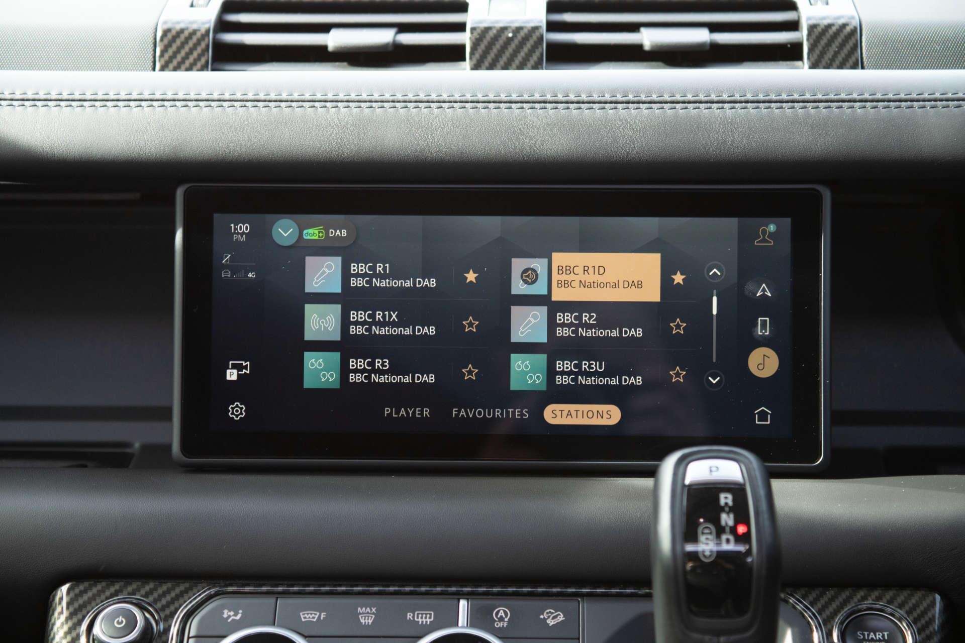 Land Rover Defender view 68
