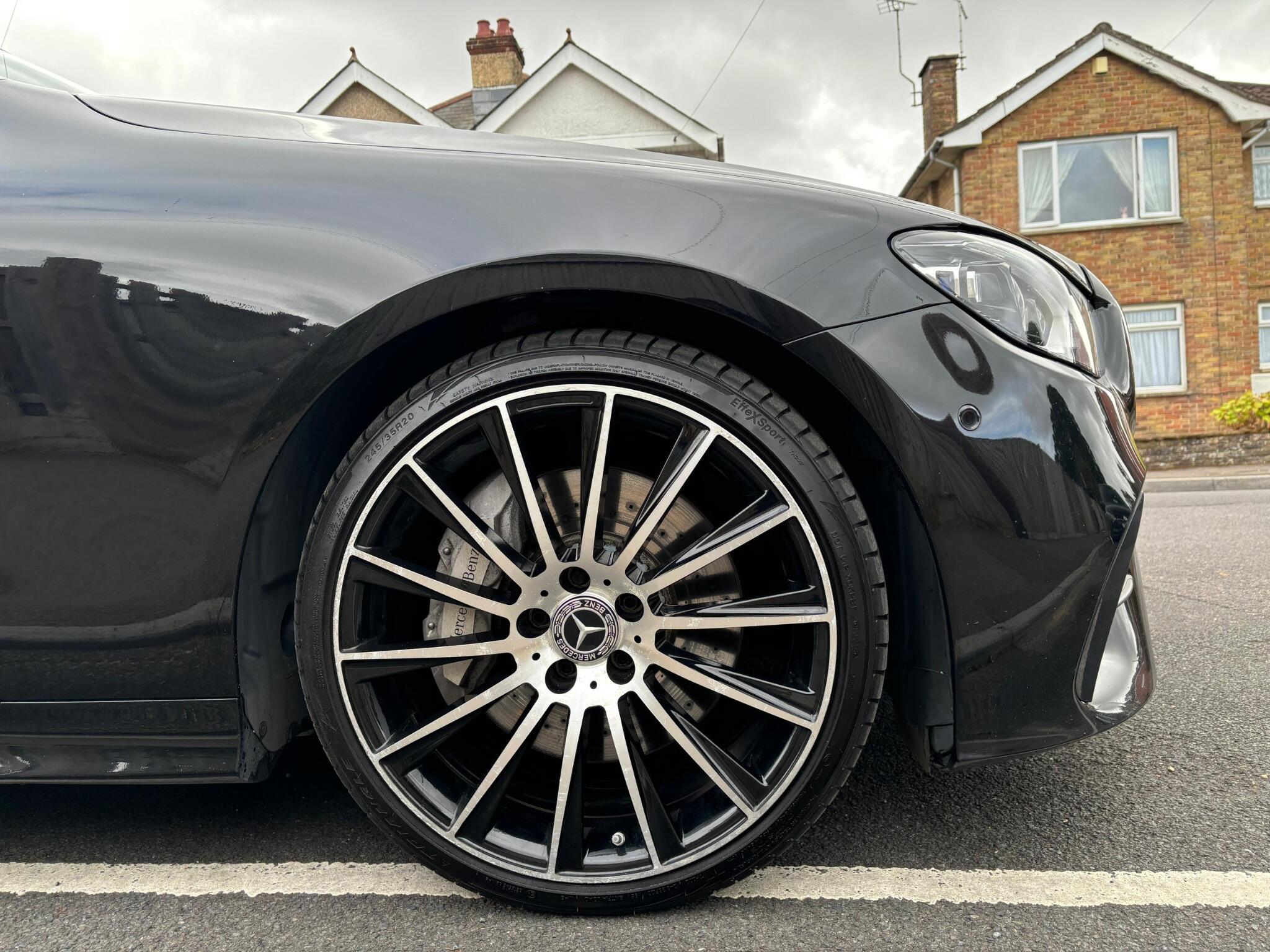Mercedes-Benz E Class view 37
