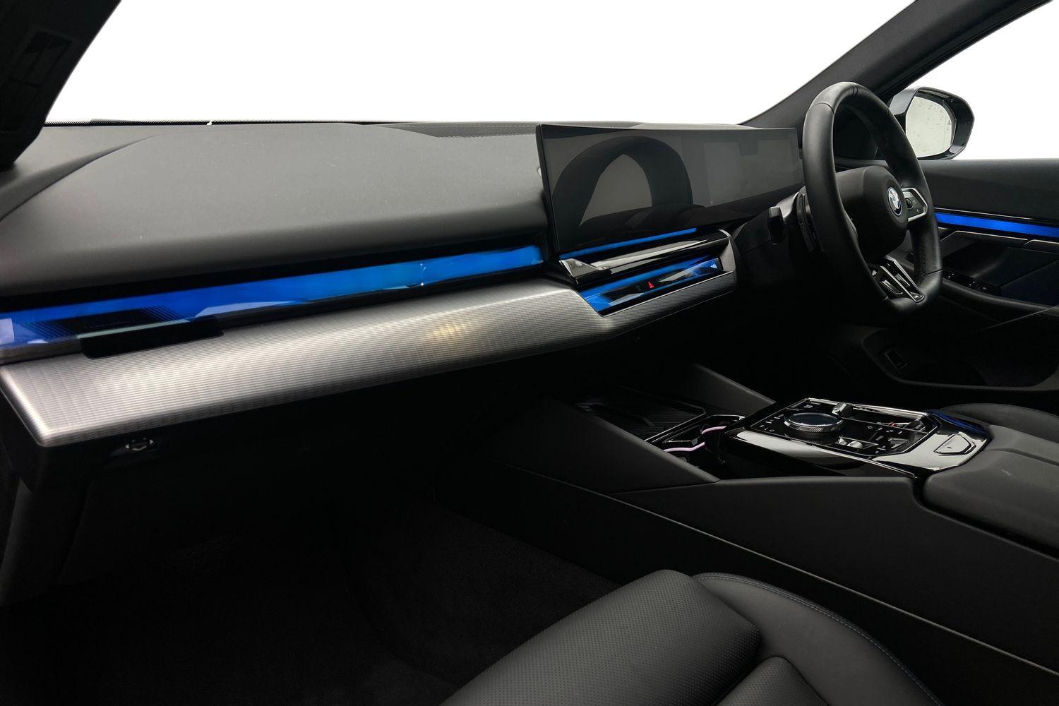 BMW i5 view 8