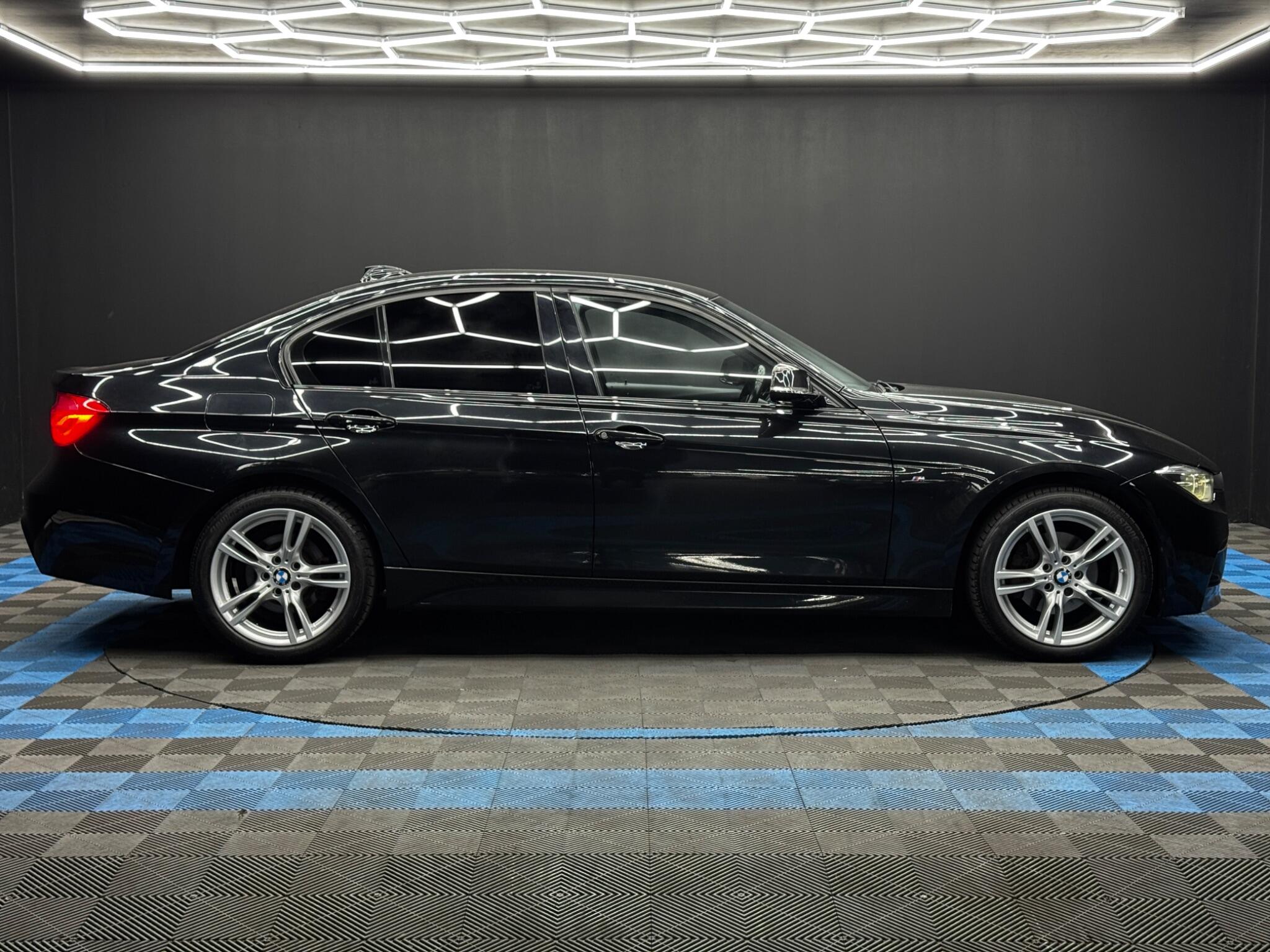 BMW 3 Series view 4