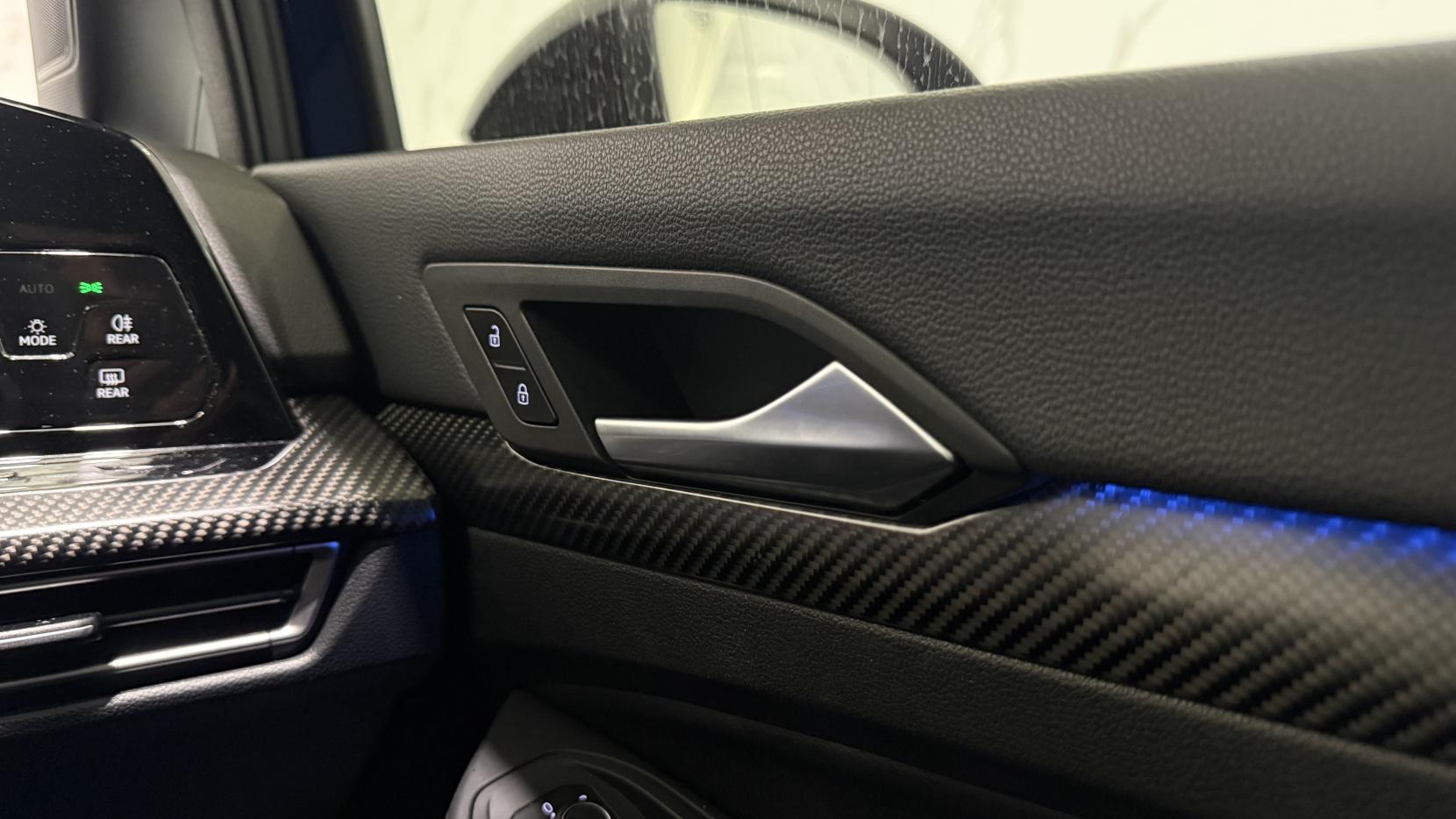 Volkswagen Golf view 25