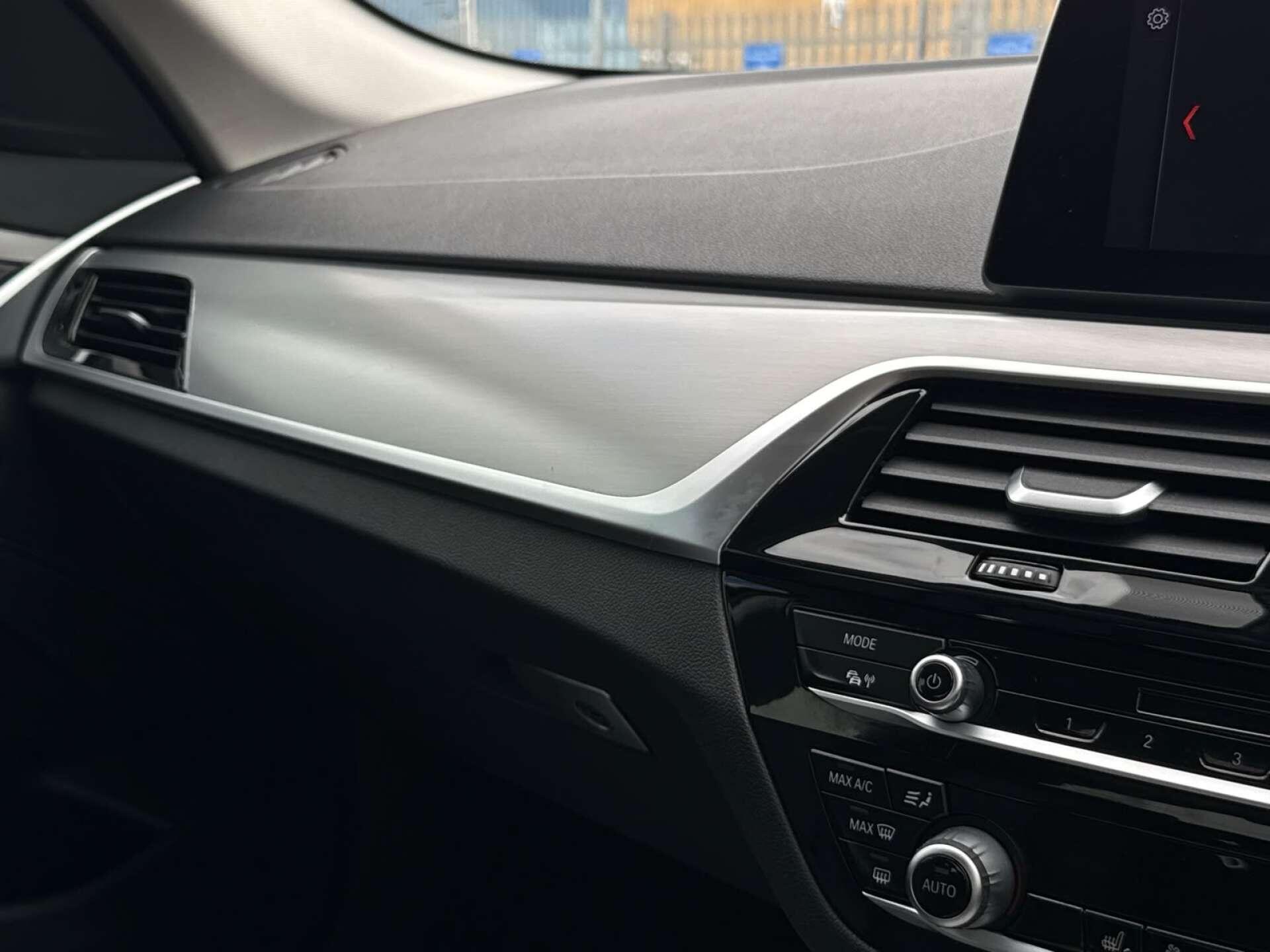 BMW 5 Series view 52
