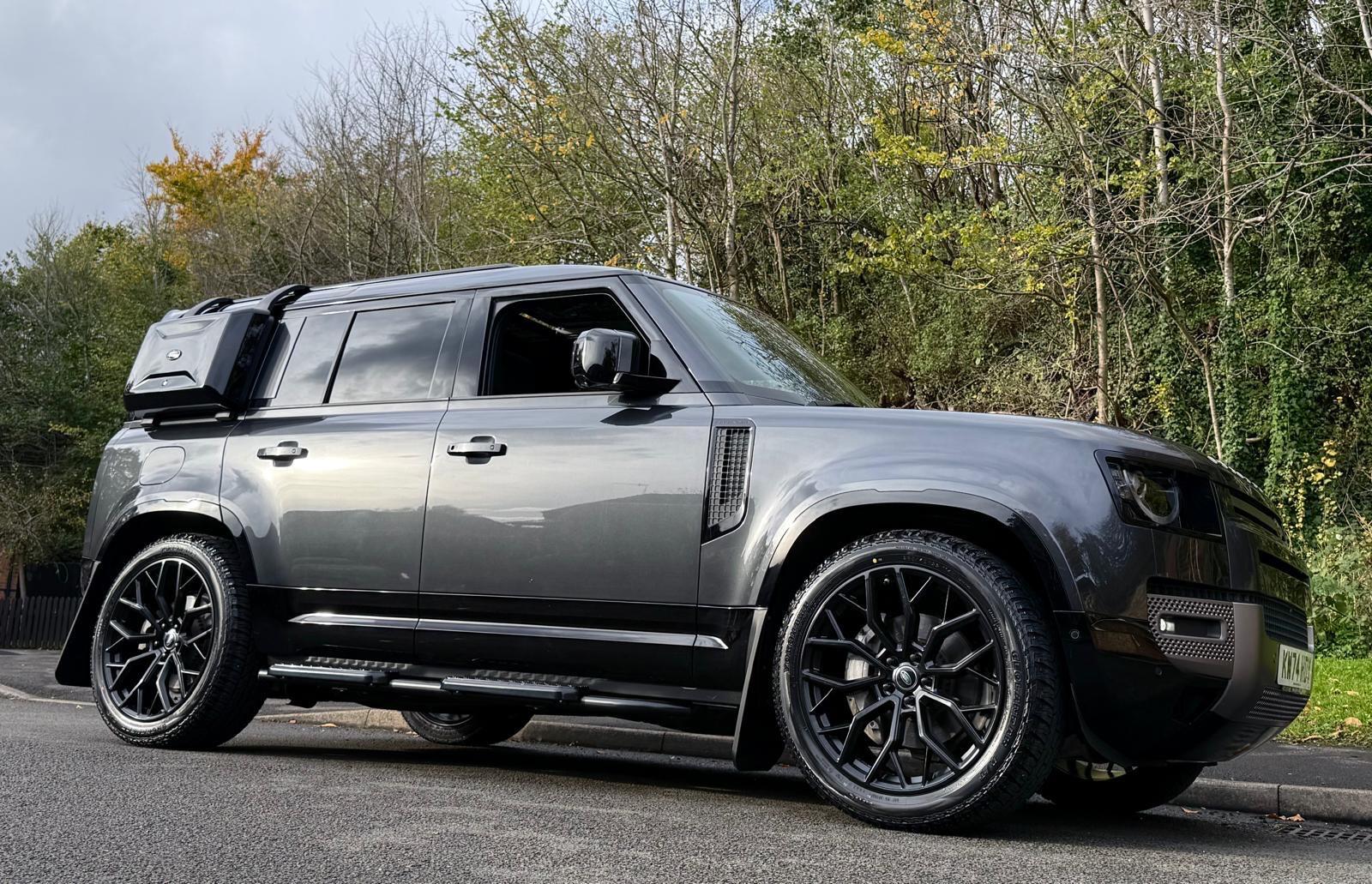 Land Rover Defender view 6
