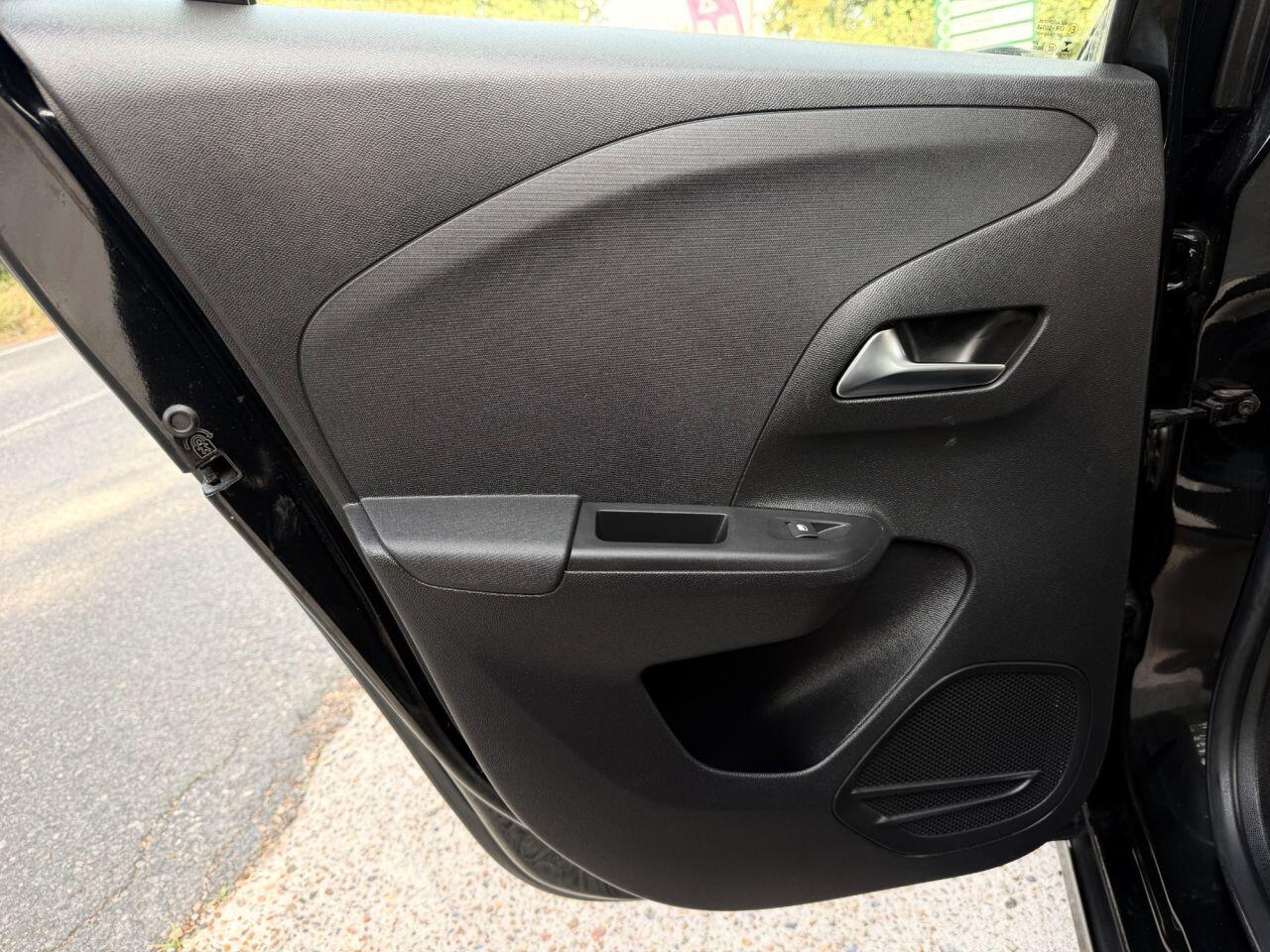 Vauxhall Corsa view 21