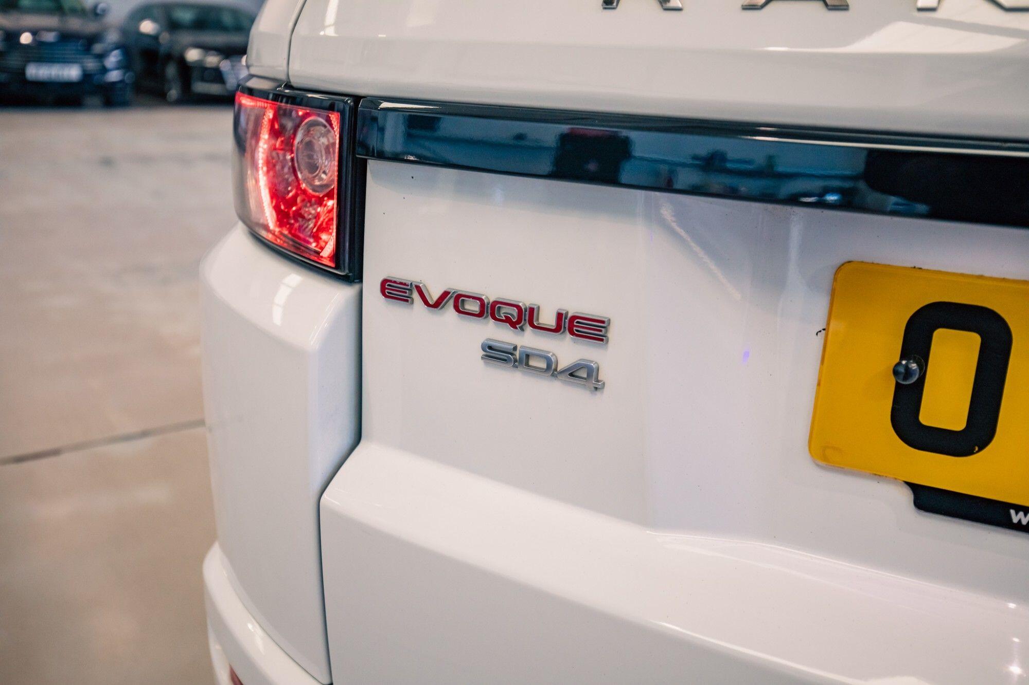 Land Rover Range Rover Evoque view 6