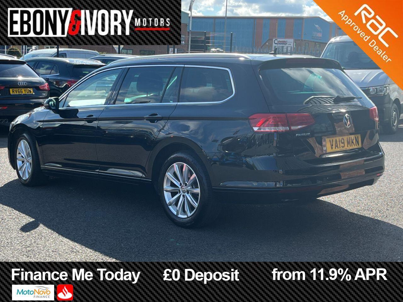 Volkswagen Passat view 3