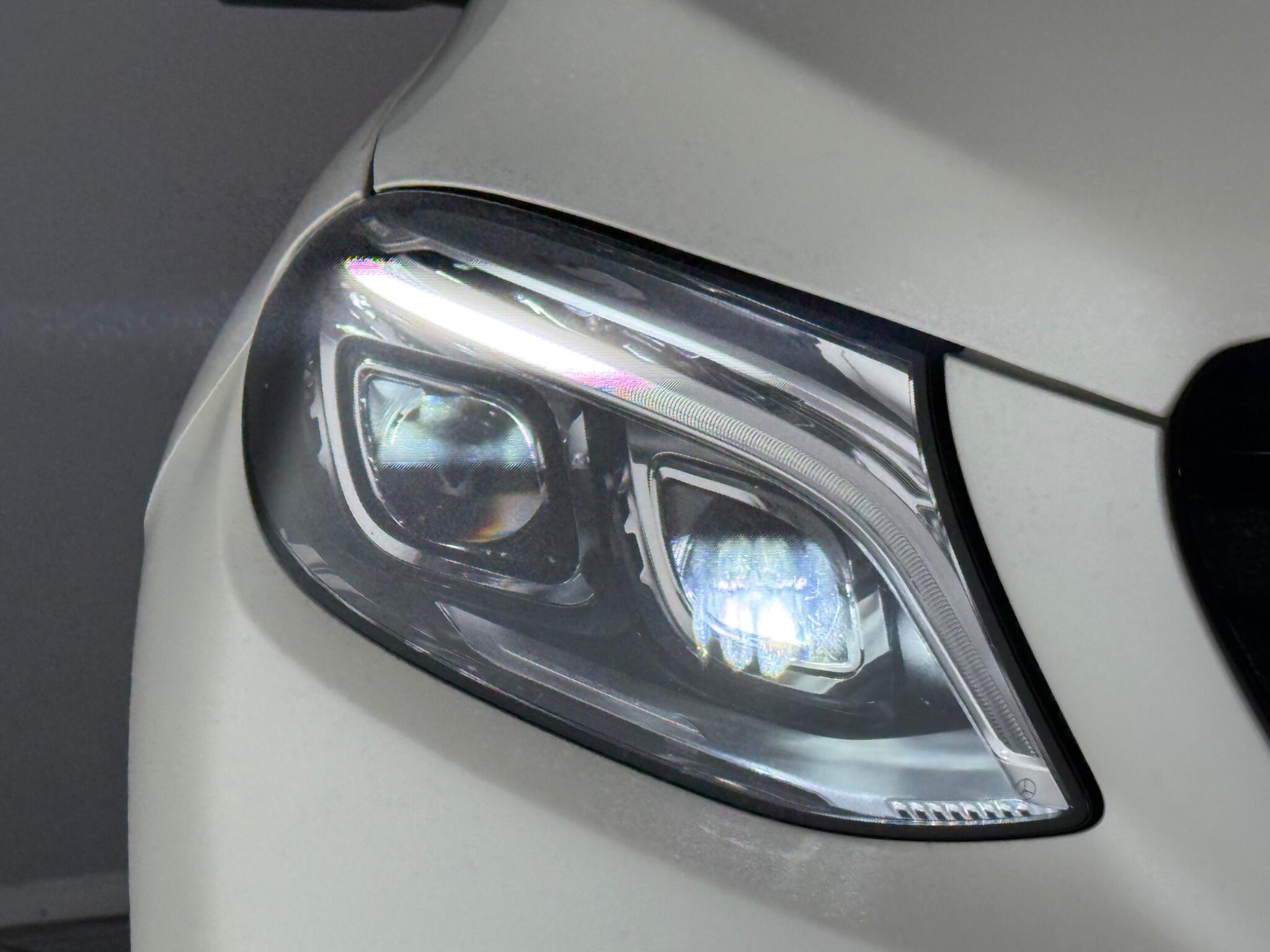 Mercedes-Benz GLE view 4