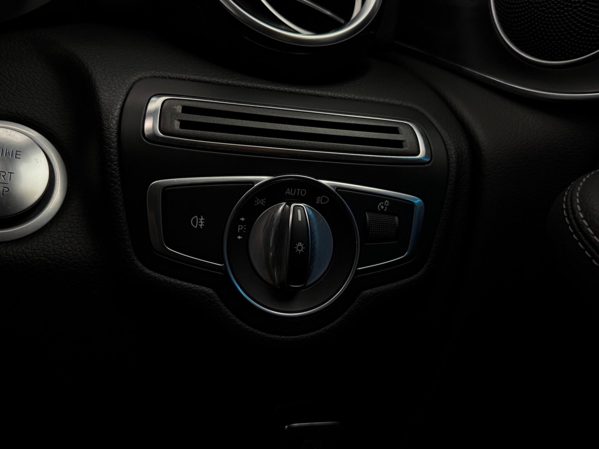 Mercedes-Benz GLC view 22