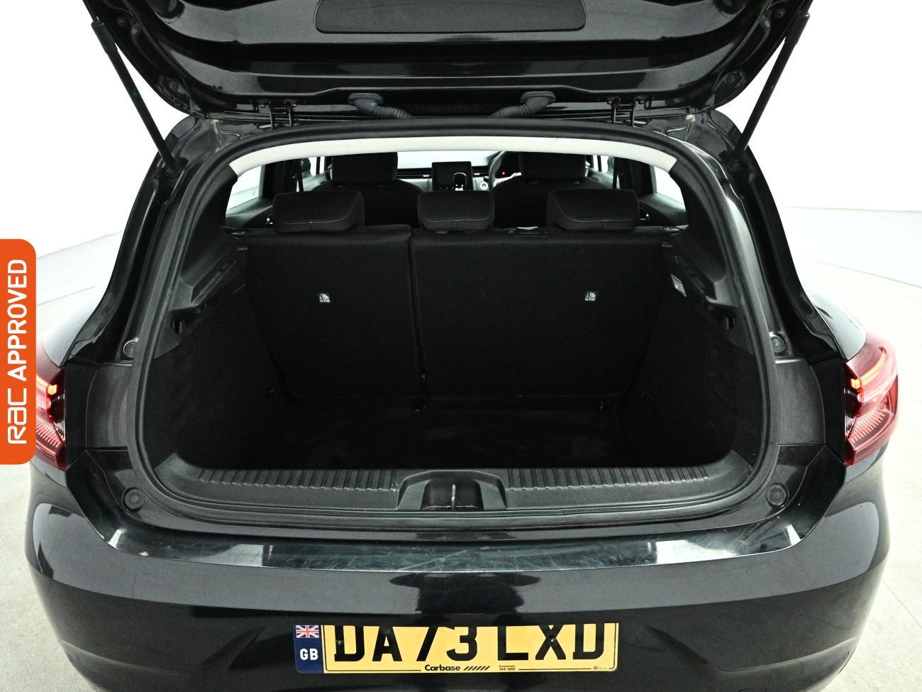 Renault Clio view 13