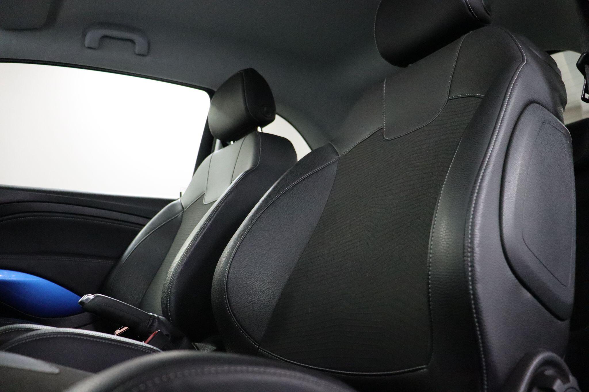 Vauxhall Adam view 35