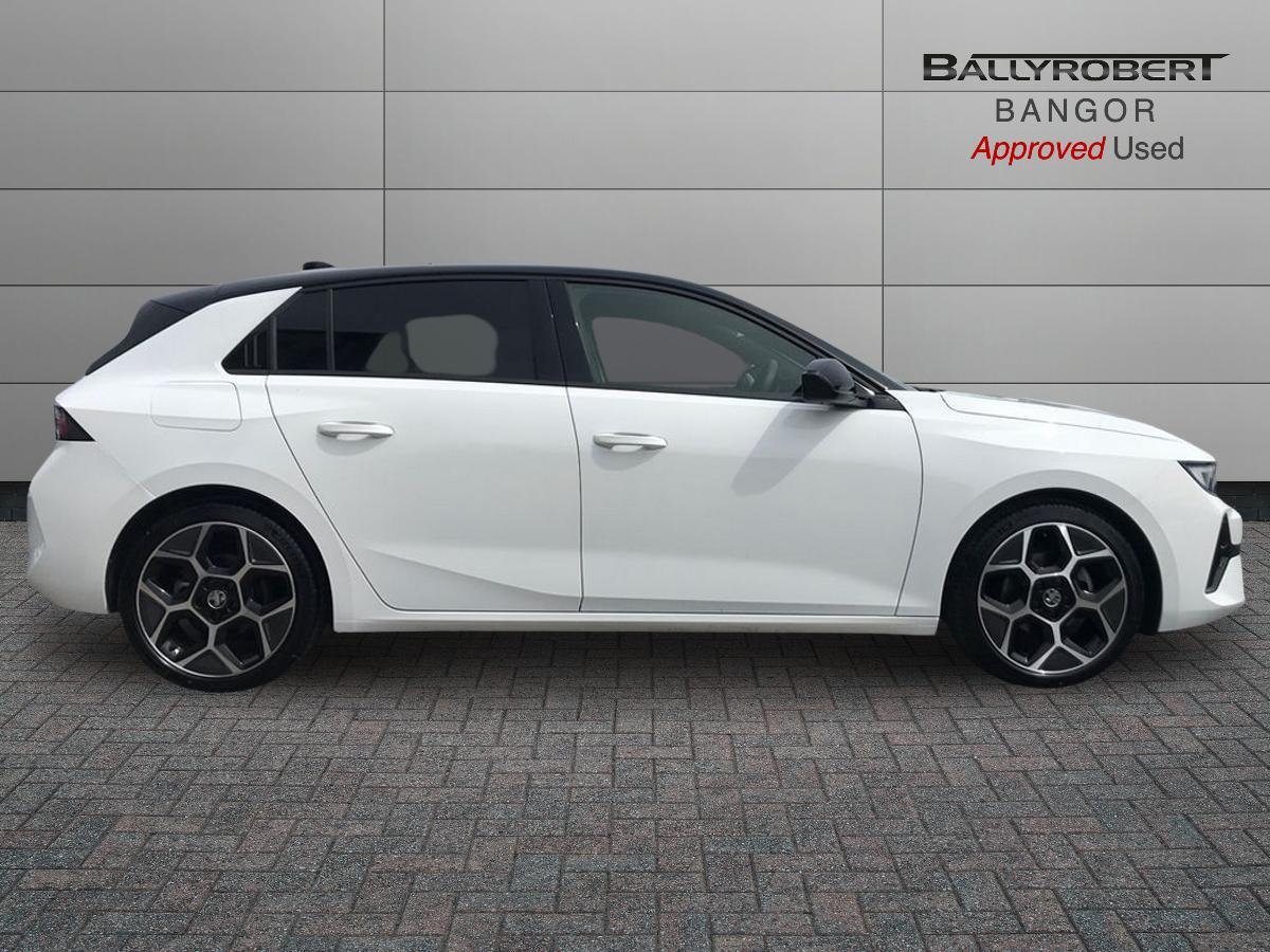 Vauxhall Astra view 9