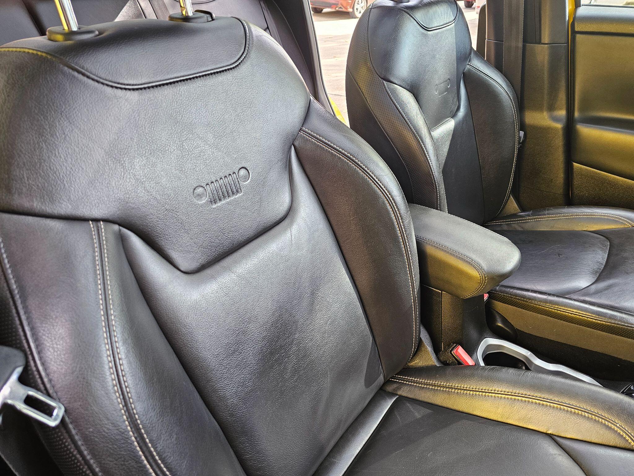 Jeep Renegade view 25
