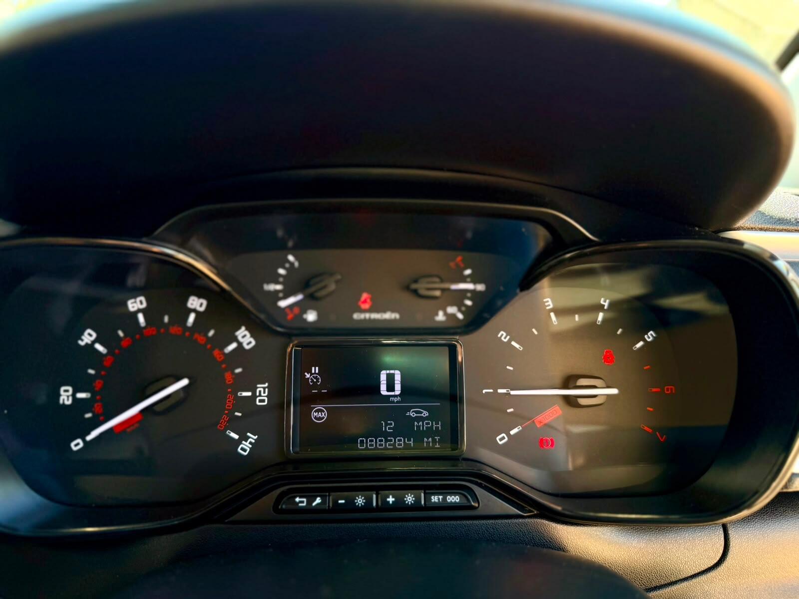 Citroen C3 view 16