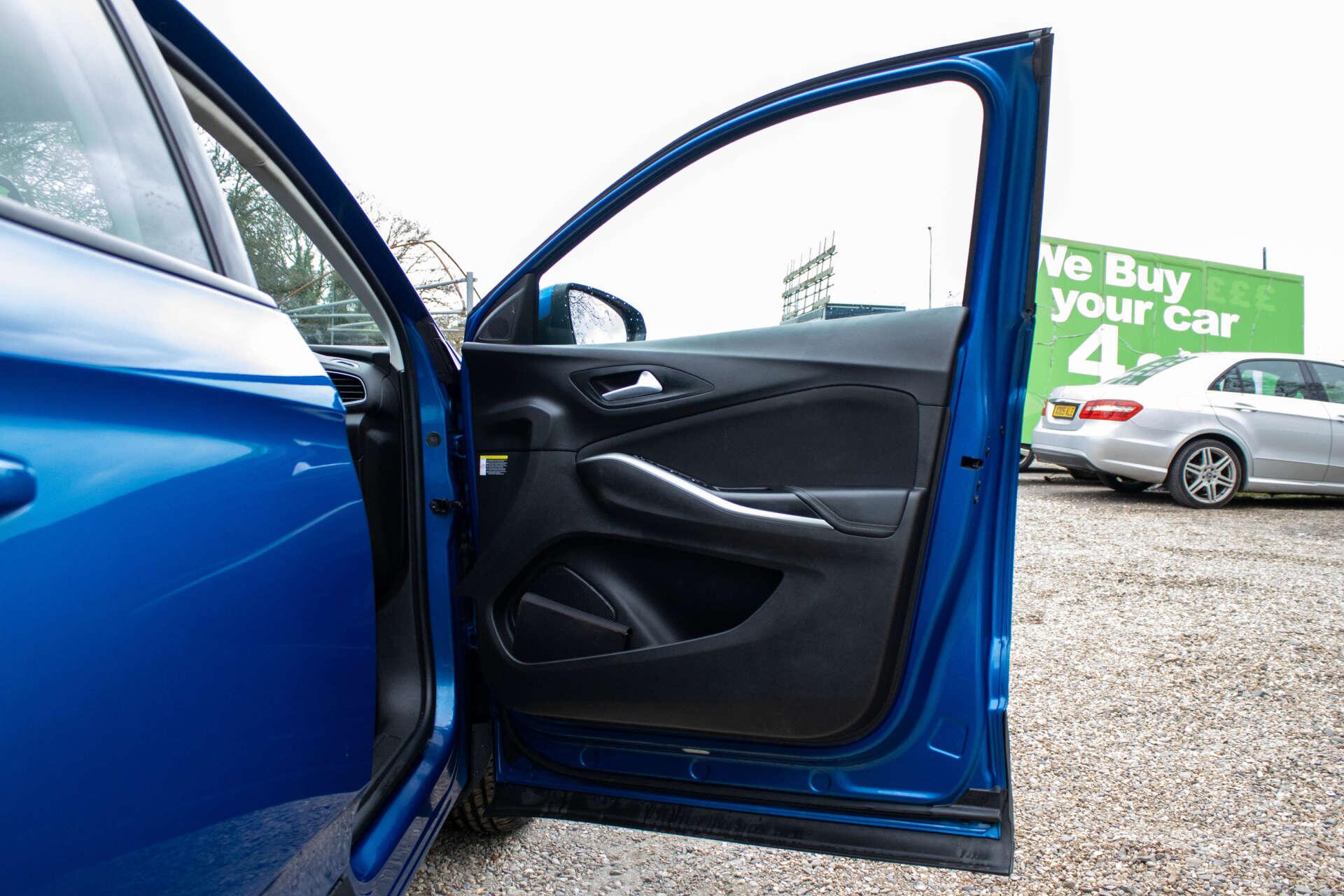 Vauxhall Grandland X view 39