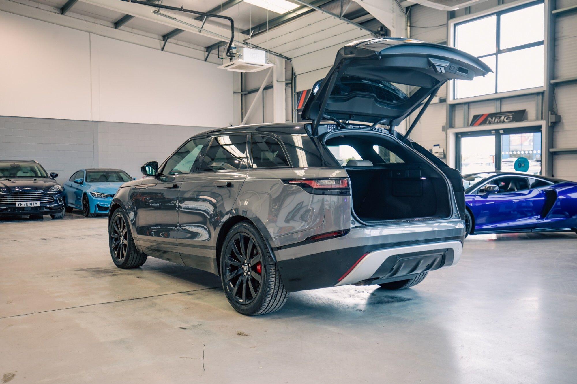 Land Rover Range Rover Velar view 32