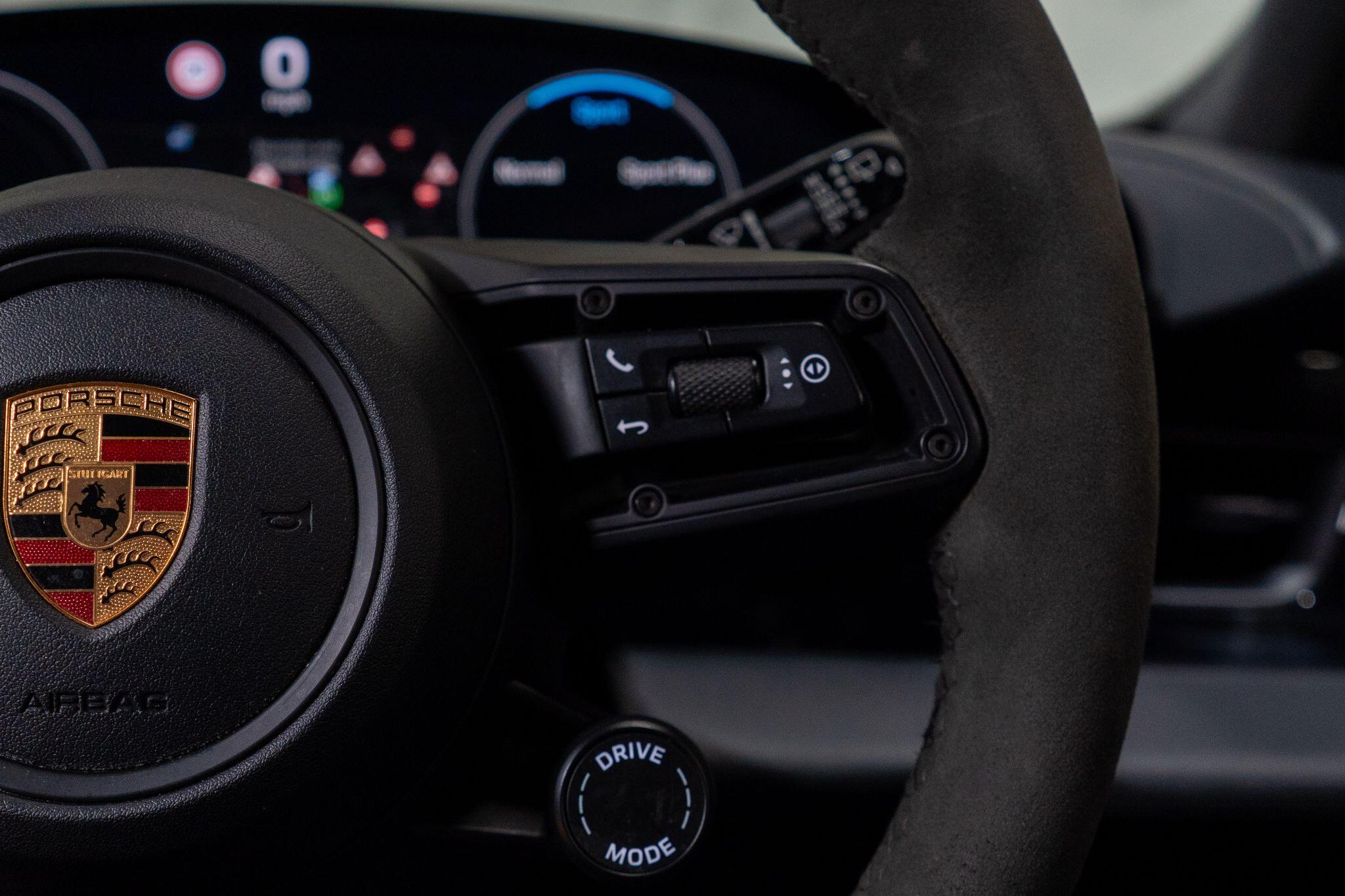 Porsche Taycan view 31