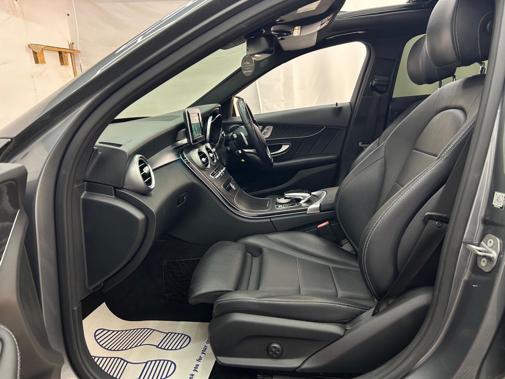 Mercedes-Benz C Class view 48