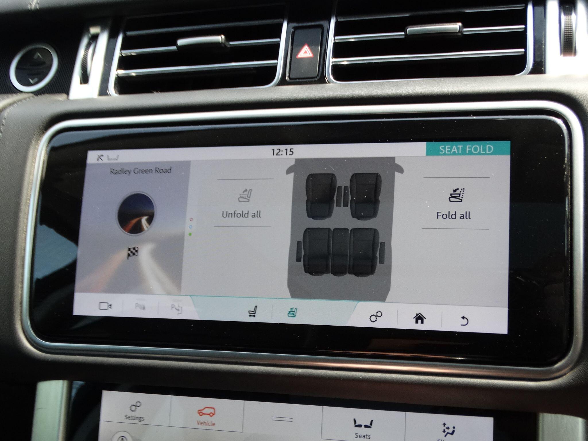 Land Rover Range Rover view 32