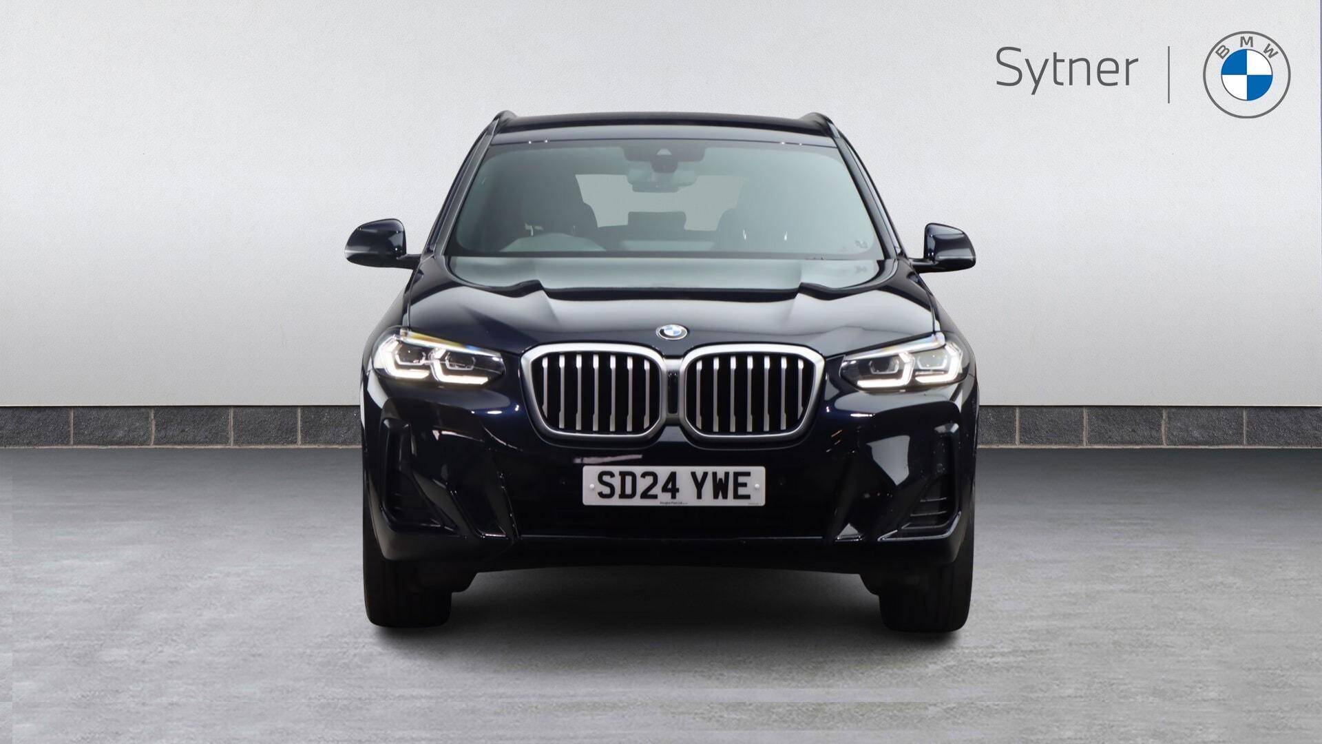 BMW X3 view 16