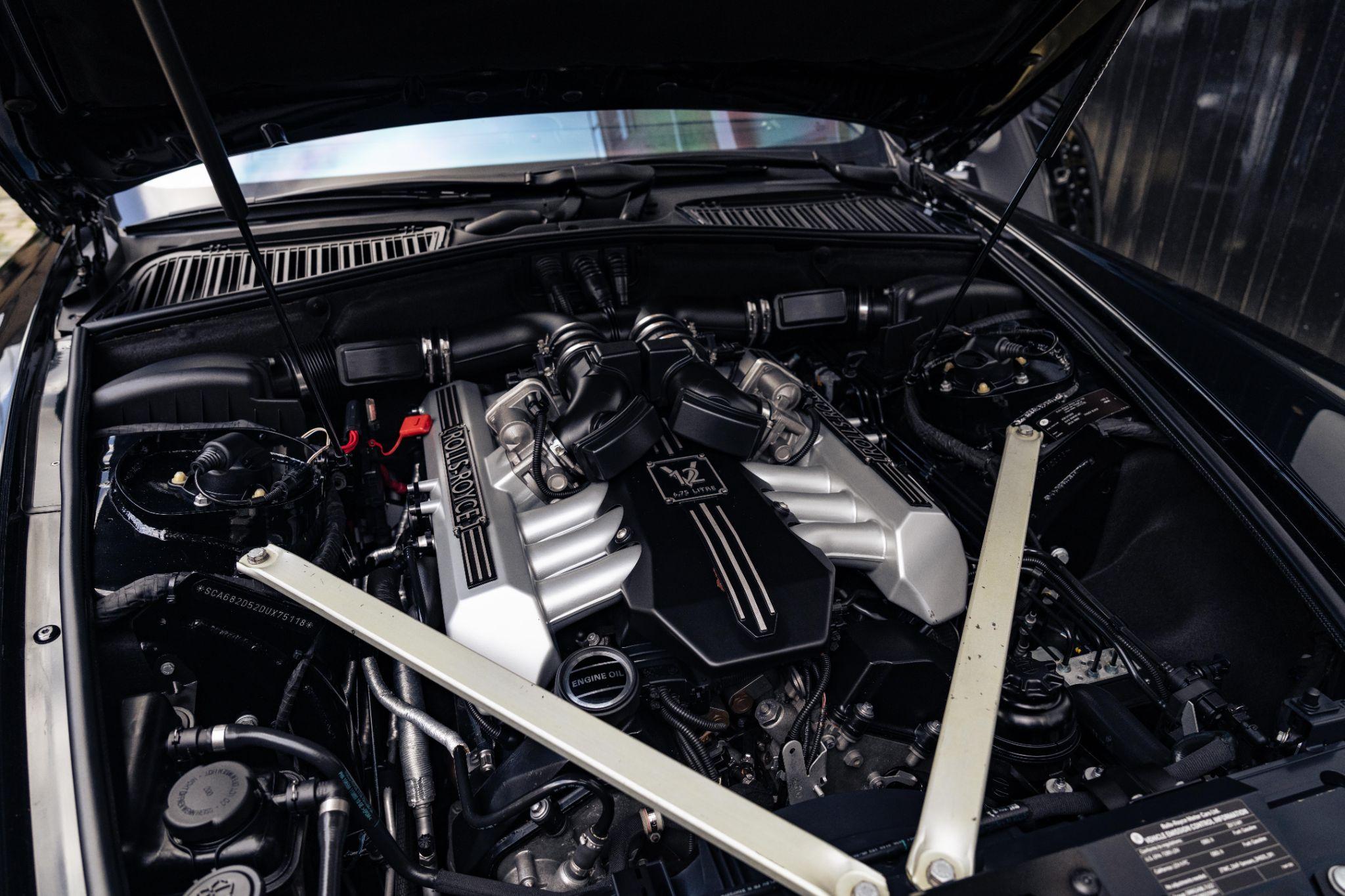 Rolls-Royce Phantom view 39