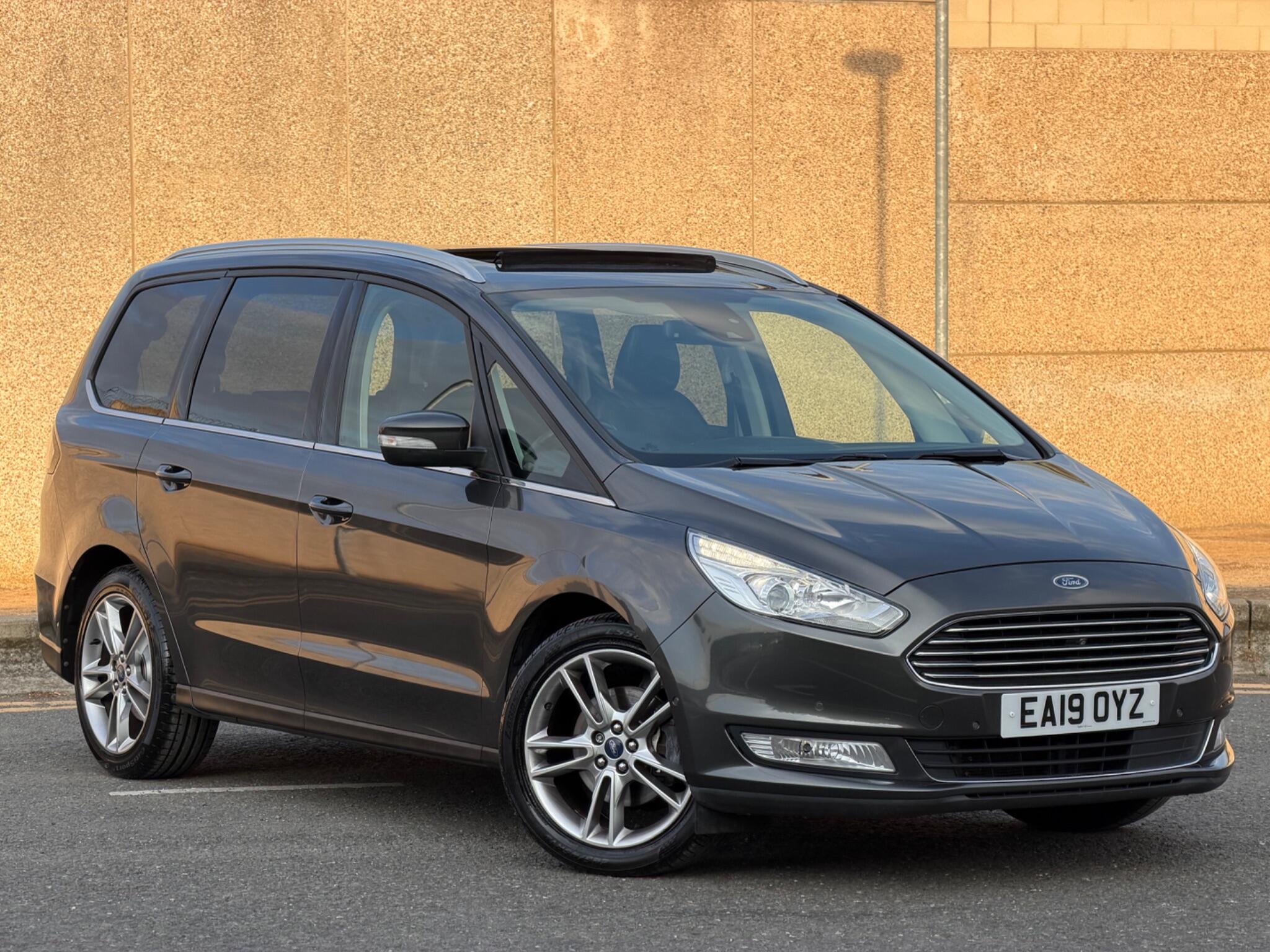 Ford Galaxy view 2