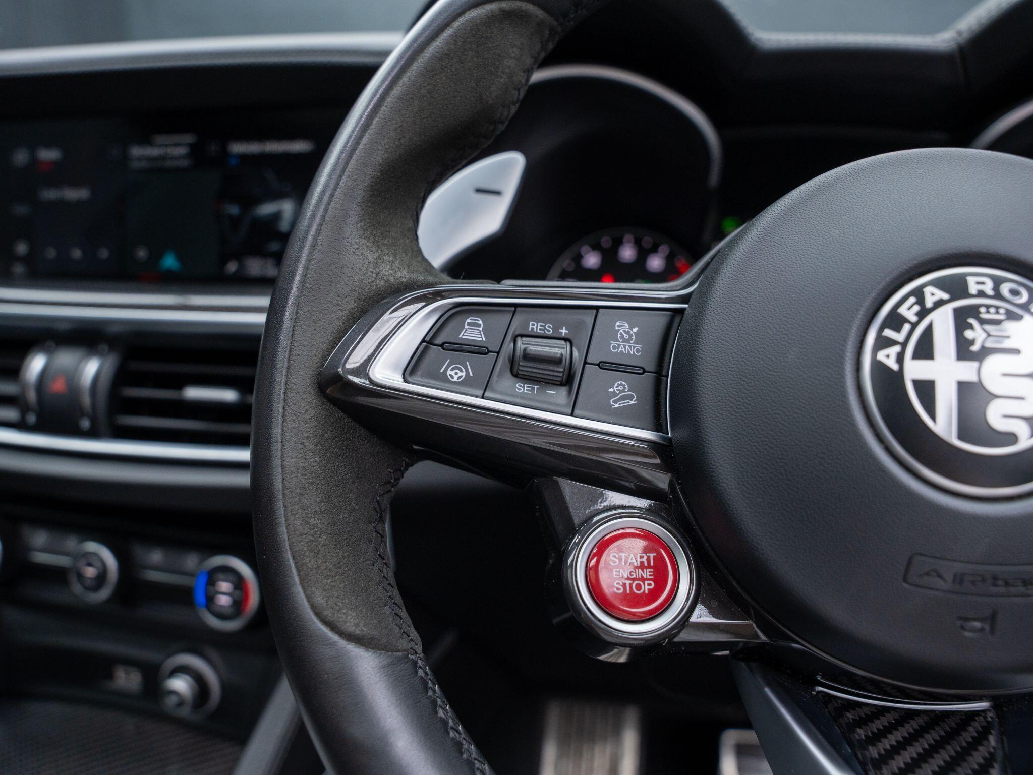 Alfa Romeo Stelvio view 33