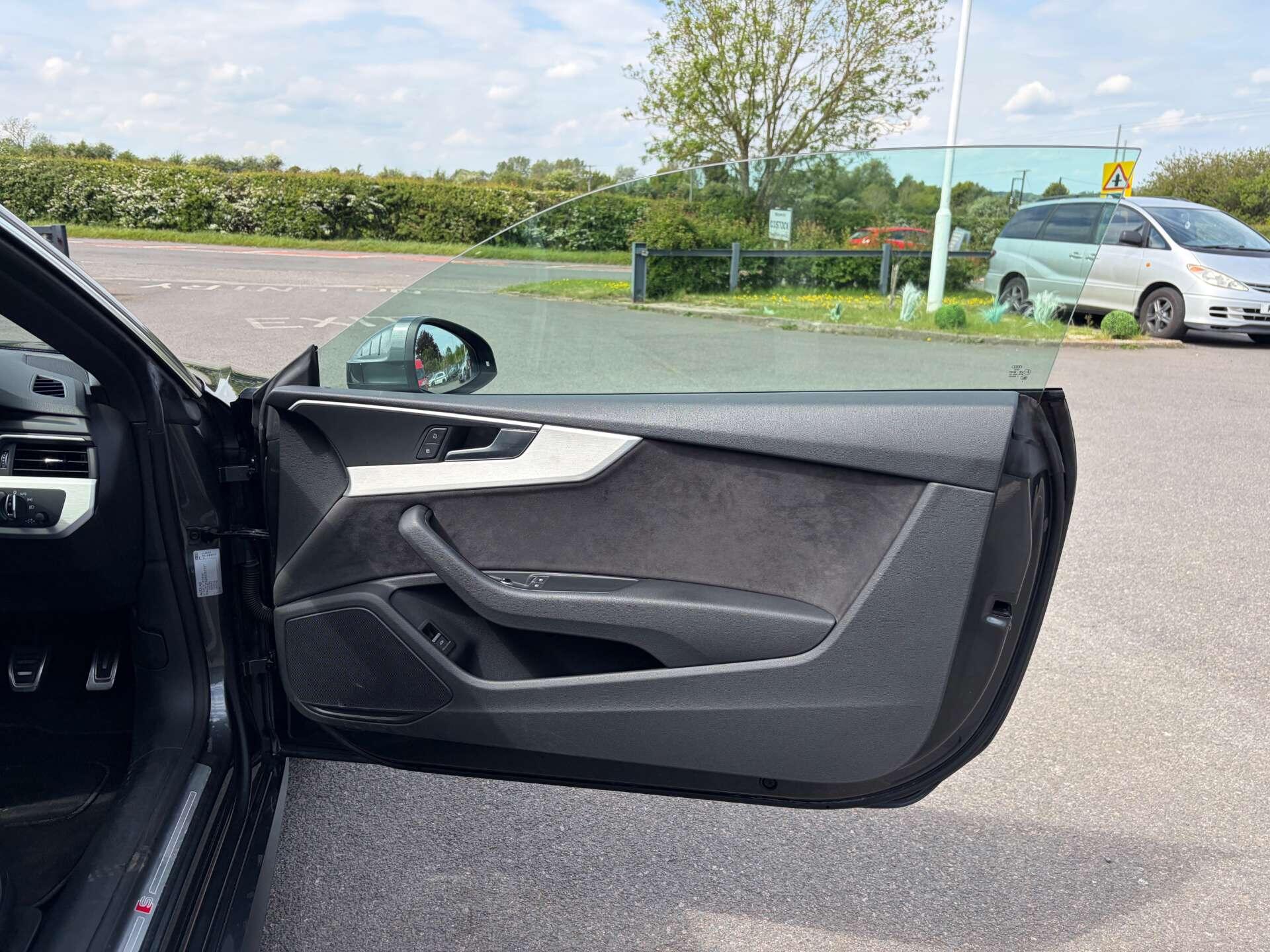Audi A5 view 27