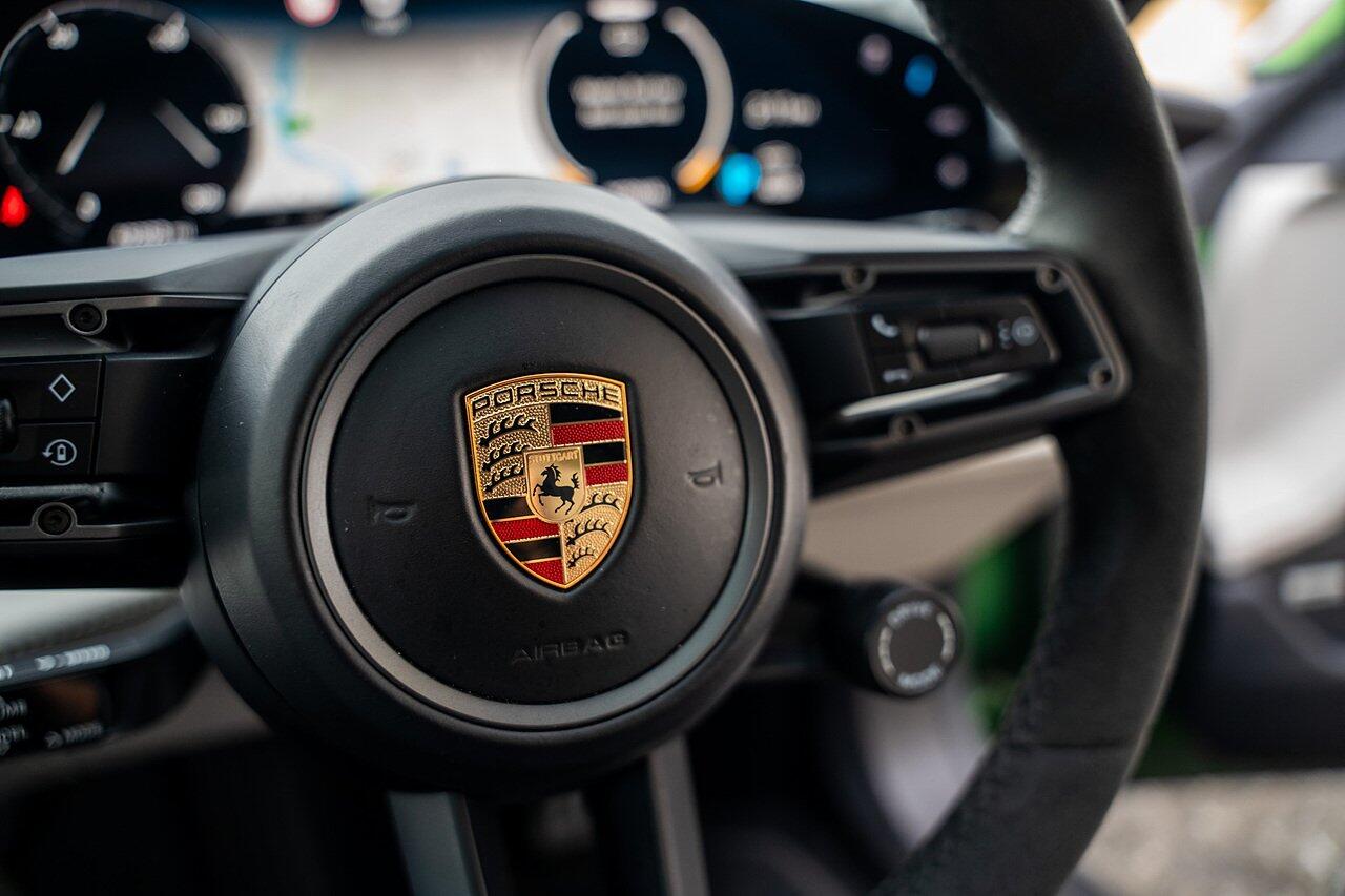 Porsche Taycan view 60