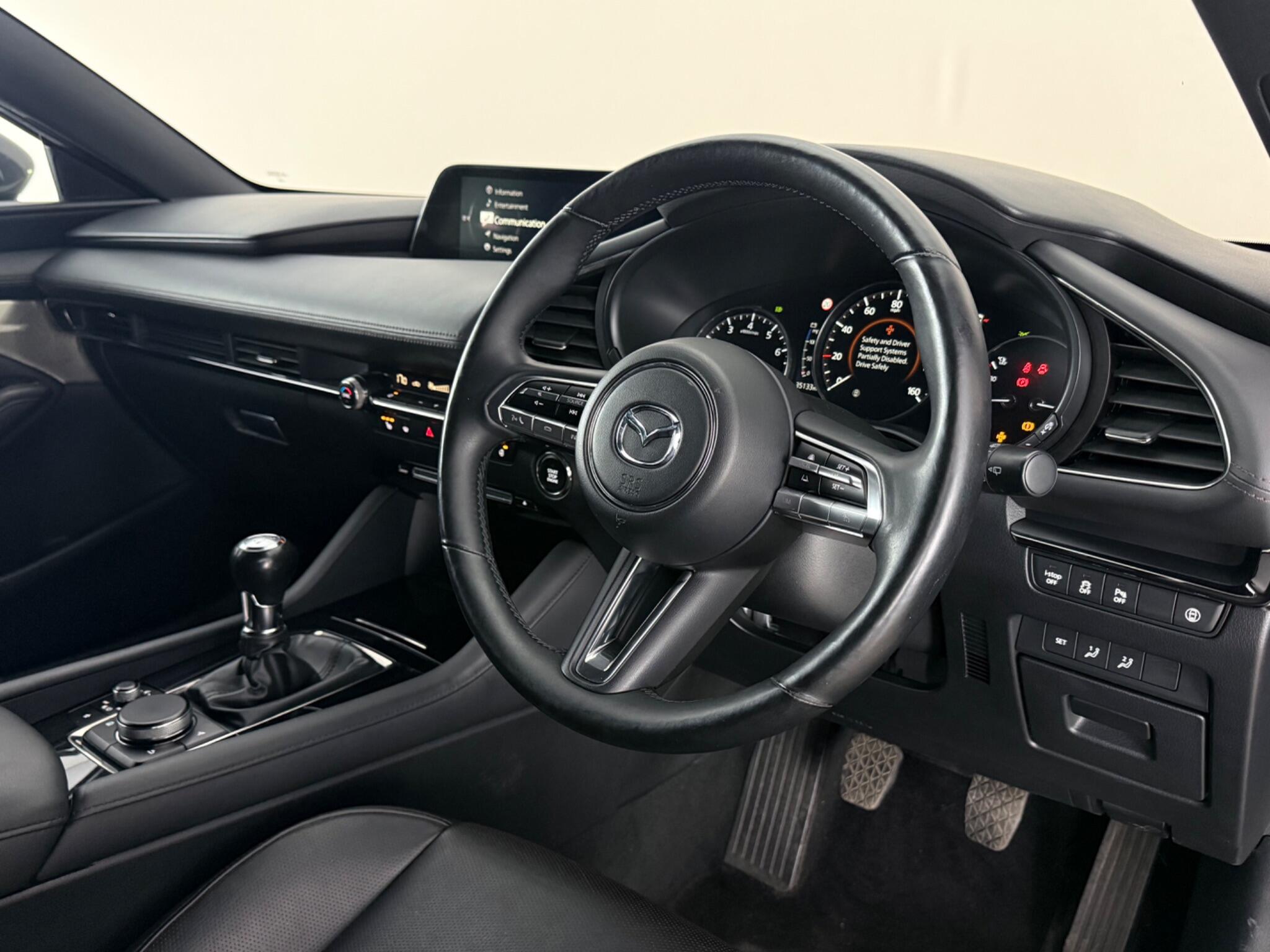 Mazda Mazda3 view 3