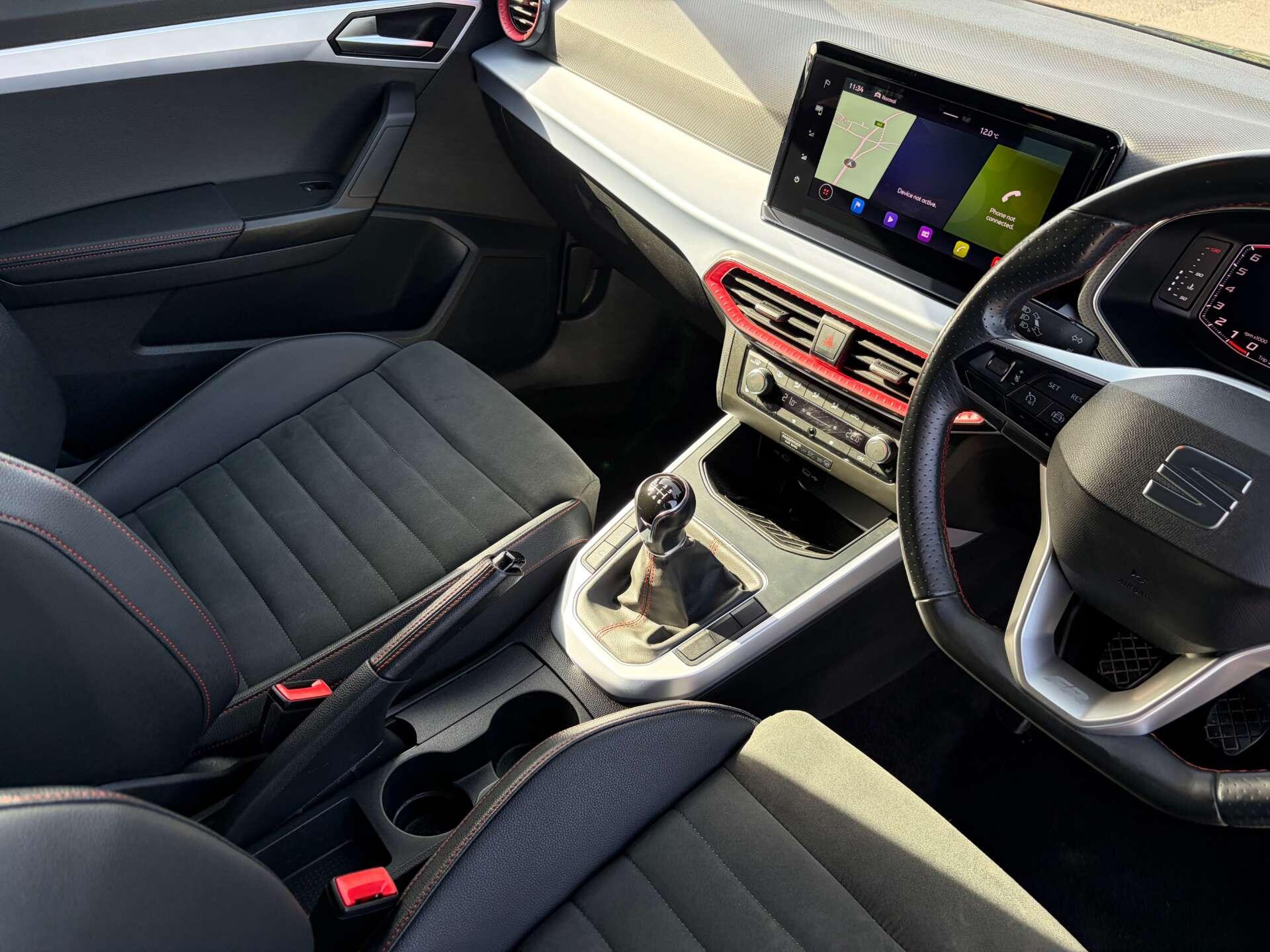 Seat Arona view 39