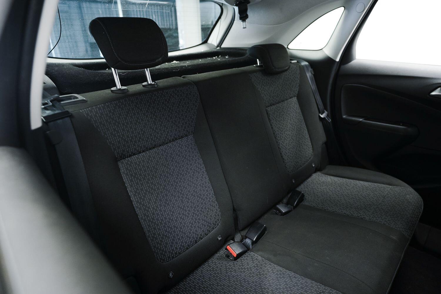 Vauxhall Crossland X view 13