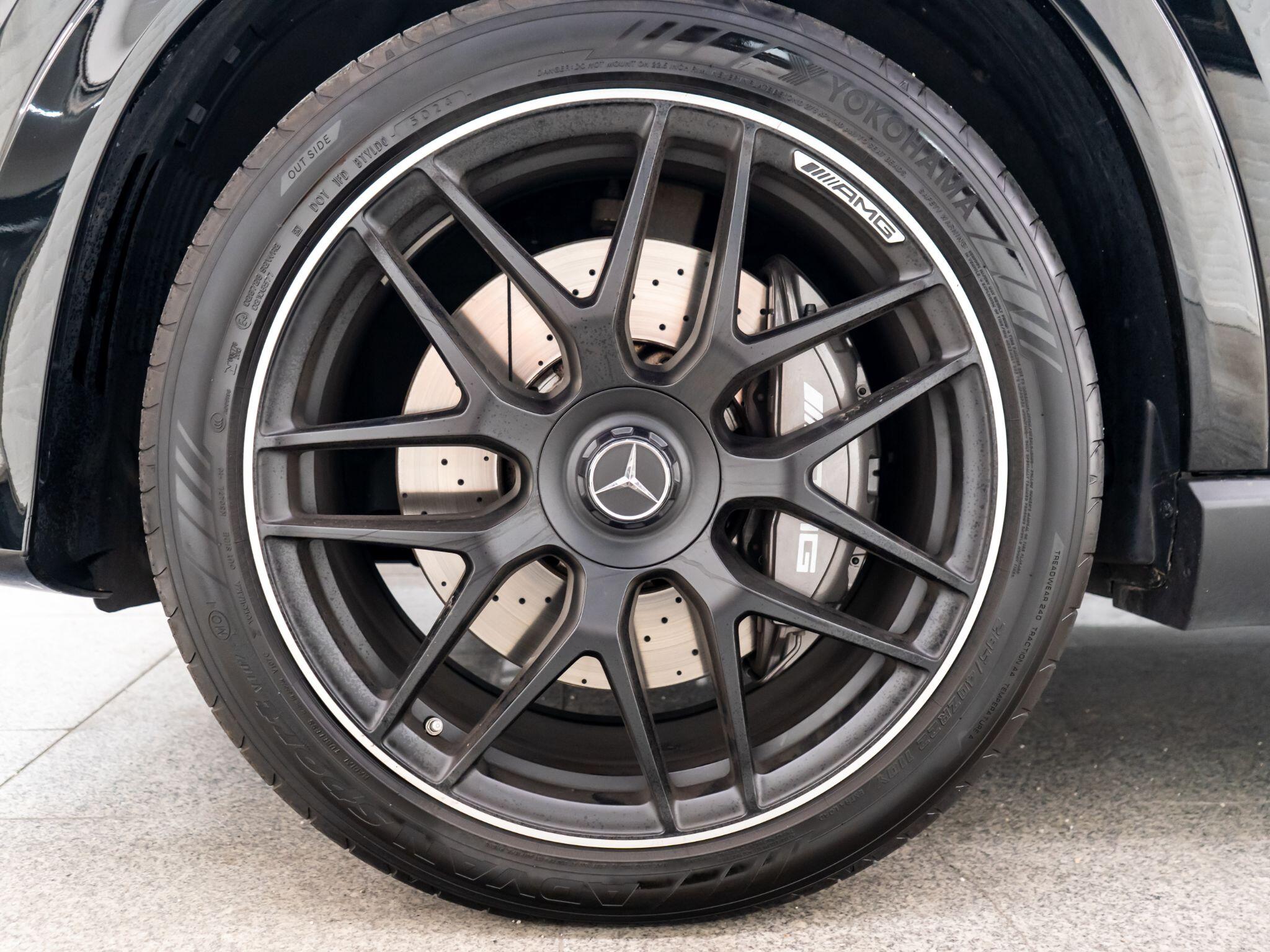 Mercedes-Benz GLE view 5