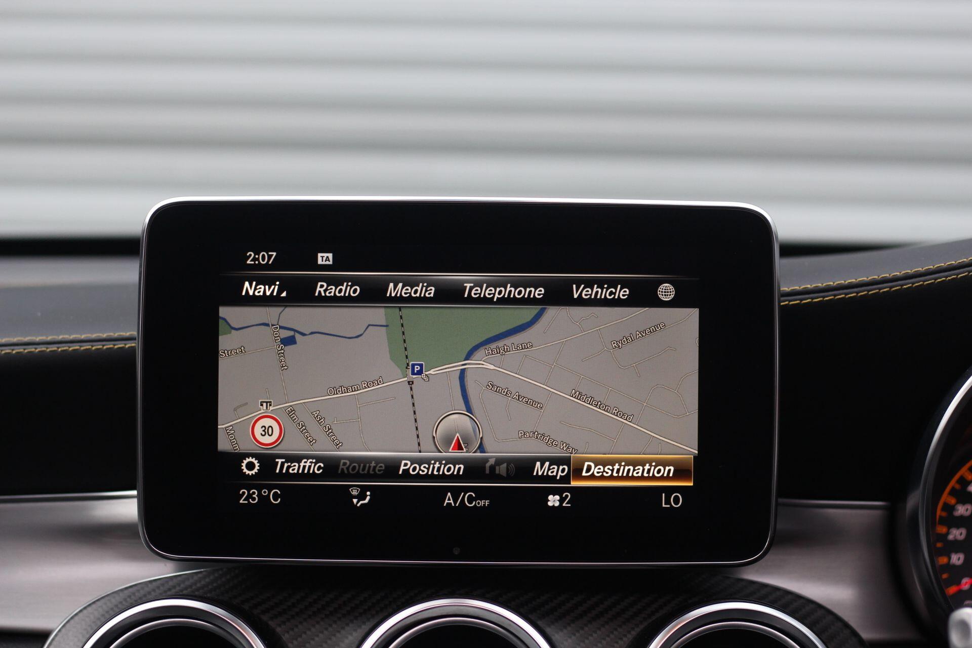 Mercedes-Benz GLC view 22
