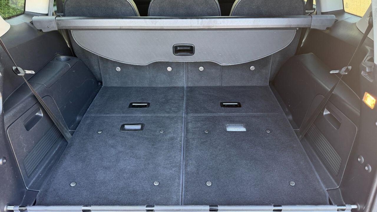 Ford S-Max view 41