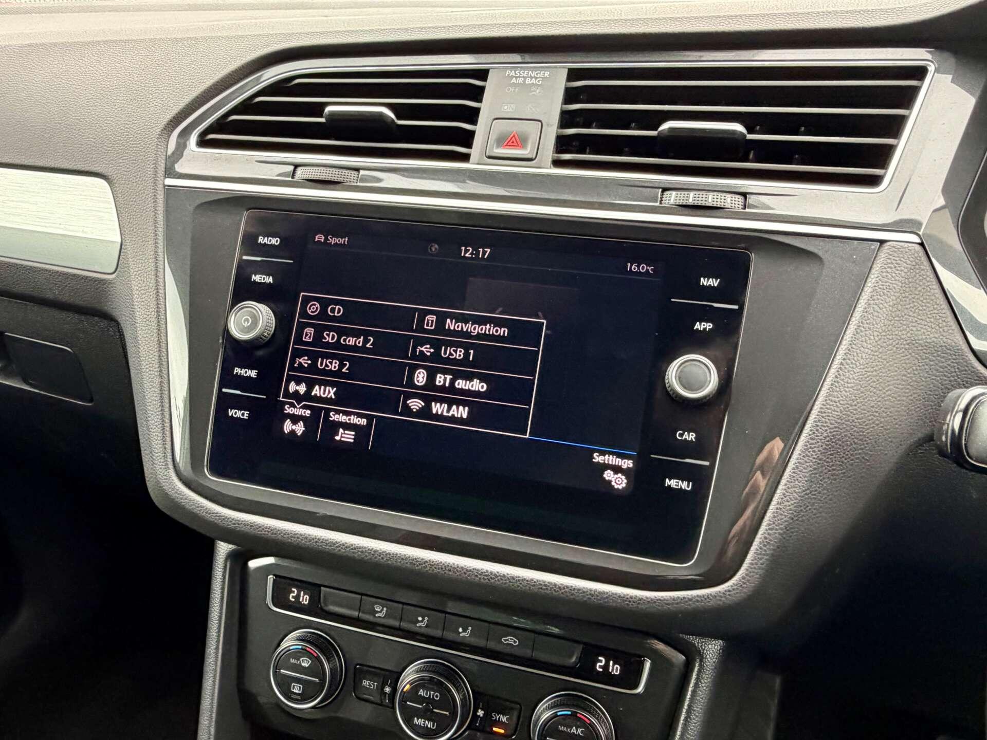 Volkswagen Tiguan view 53