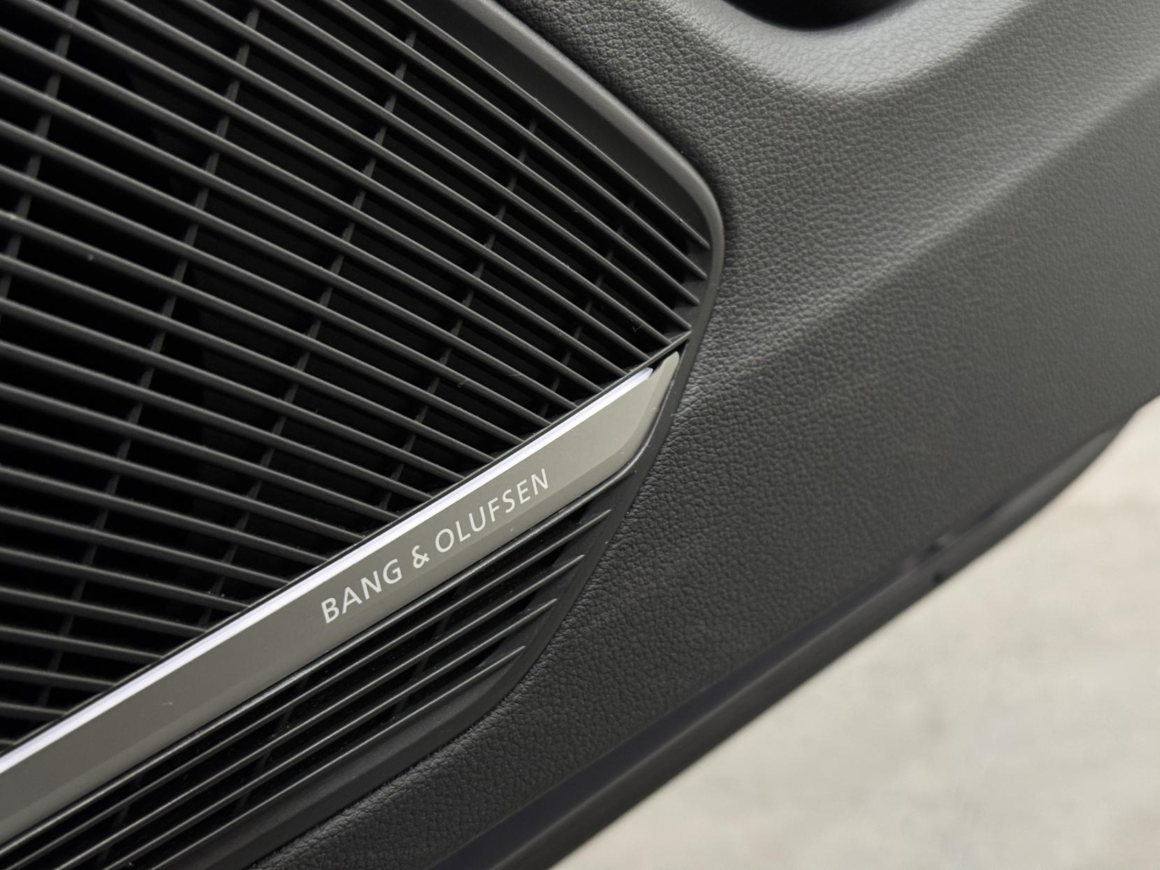 Audi S5 view 22